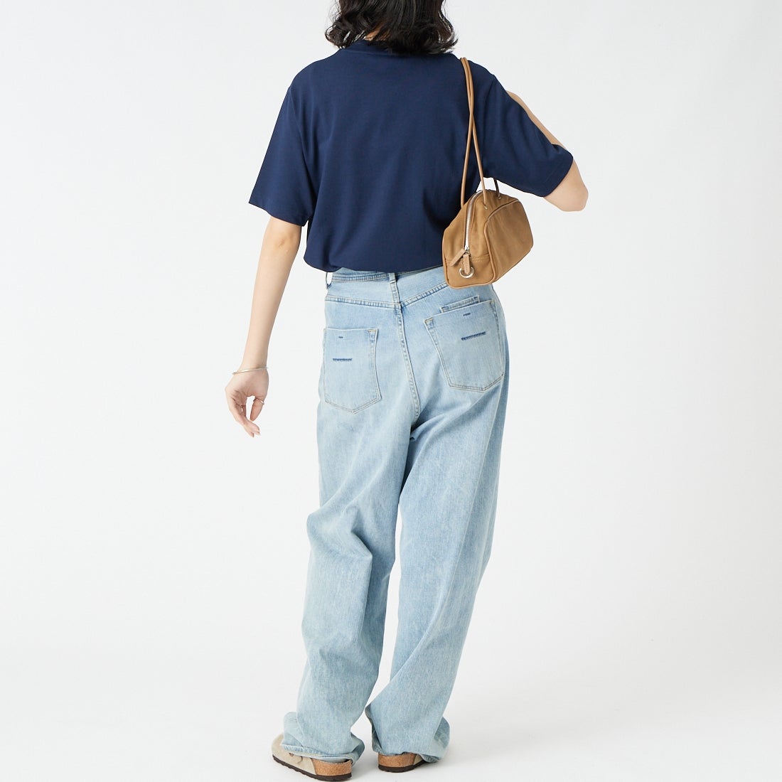 LACOSTE [ラコステ] クルーネックTシャツ [TH5582] 166 NAVY &&モデル身長：162cm 着用サイズ：2&&