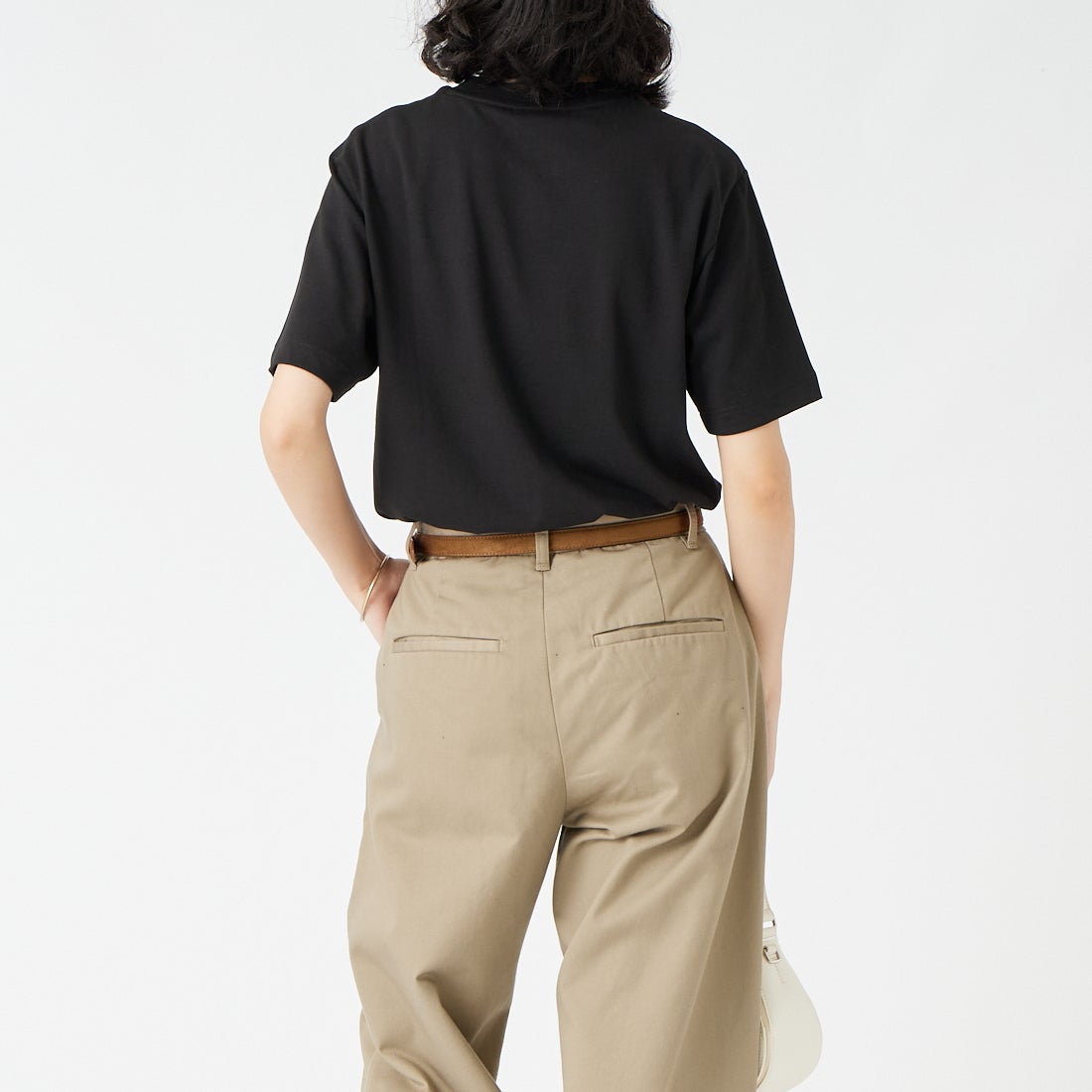 LACOSTE [ラコステ] クルーネックTシャツ [TH5582] 031 BLACK &&モデル身長：162cm 着用サイズ：2&&