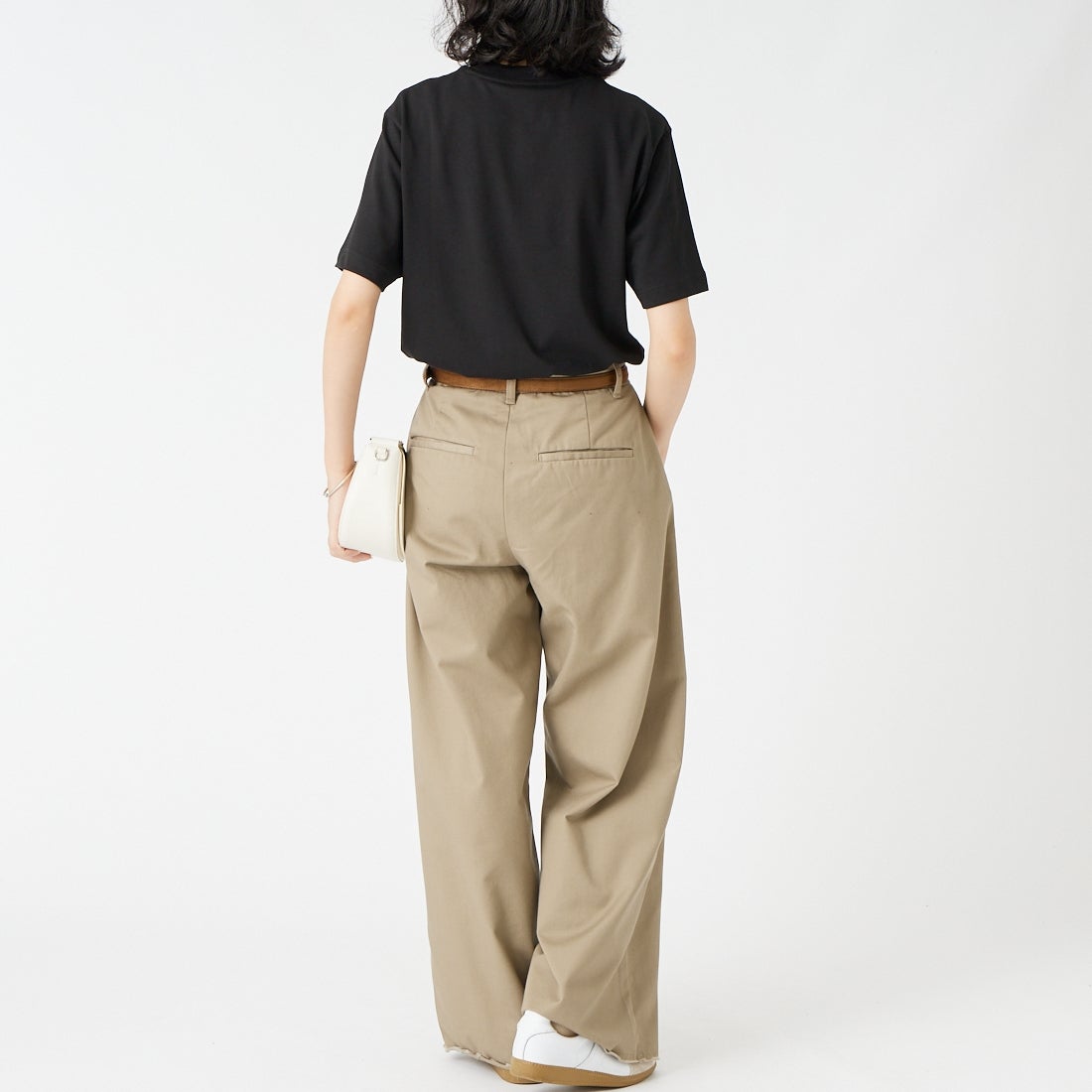 LACOSTE [ラコステ] クルーネックTシャツ [TH5582] 031 BLACK &&モデル身長：162cm 着用サイズ：2&&