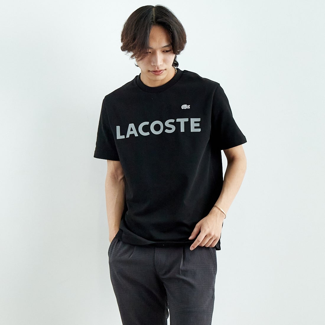 LACOSTE [ラコステ] ヘビーウェイトロゴTシャツ [TH2299] 031 BLACK &&モデル身長：179cm 着用サイズ：3&&