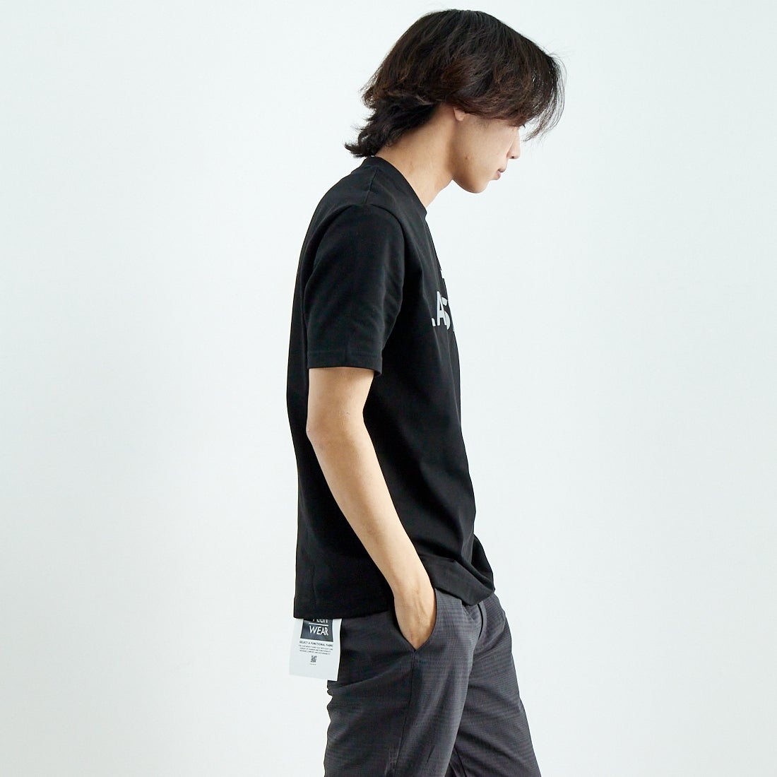 LACOSTE [ラコステ] ヘビーウェイトロゴTシャツ [TH2299] 031 BLACK &&モデル身長：179cm 着用サイズ：3&&