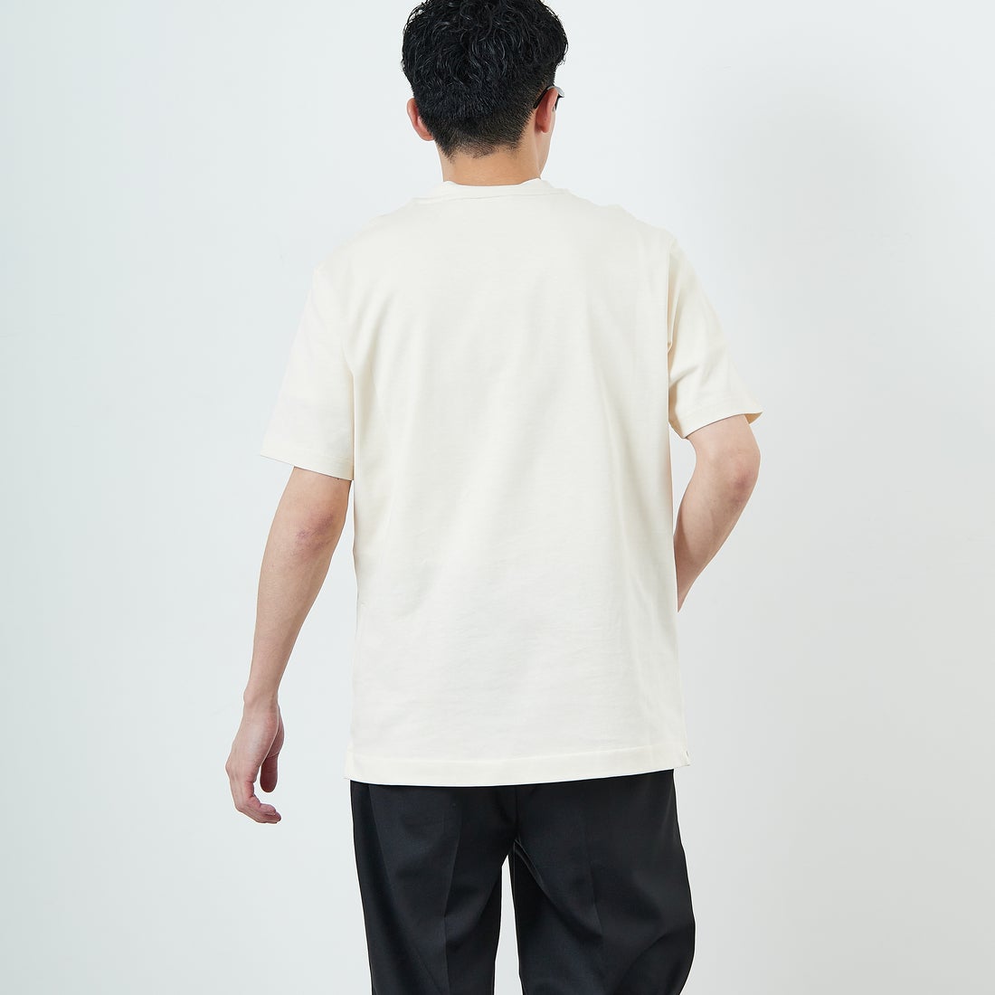 LACOSTE [ラコステ] ヘビーウェイトロゴTシャツ [TH2299] XFJ ECRU &&モデル身長：168cm 着用サイズ：3&&
