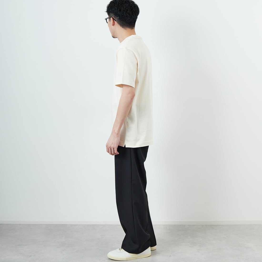 LACOSTE [ラコステ] ヘビーウェイトロゴTシャツ [TH2299] XFJ ECRU &&モデル身長：168cm 着用サイズ：3&&