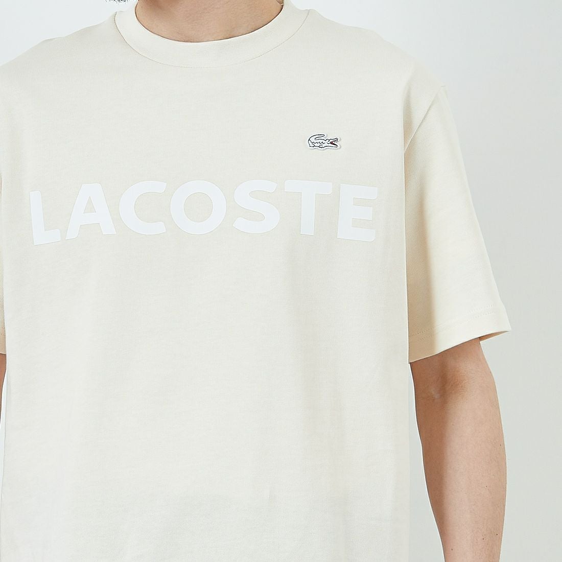 LACOSTE [ラコステ] ヘビーウェイトロゴTシャツ [TH2299] XFJ ECRU &&モデル身長：168cm 着用サイズ：3&&