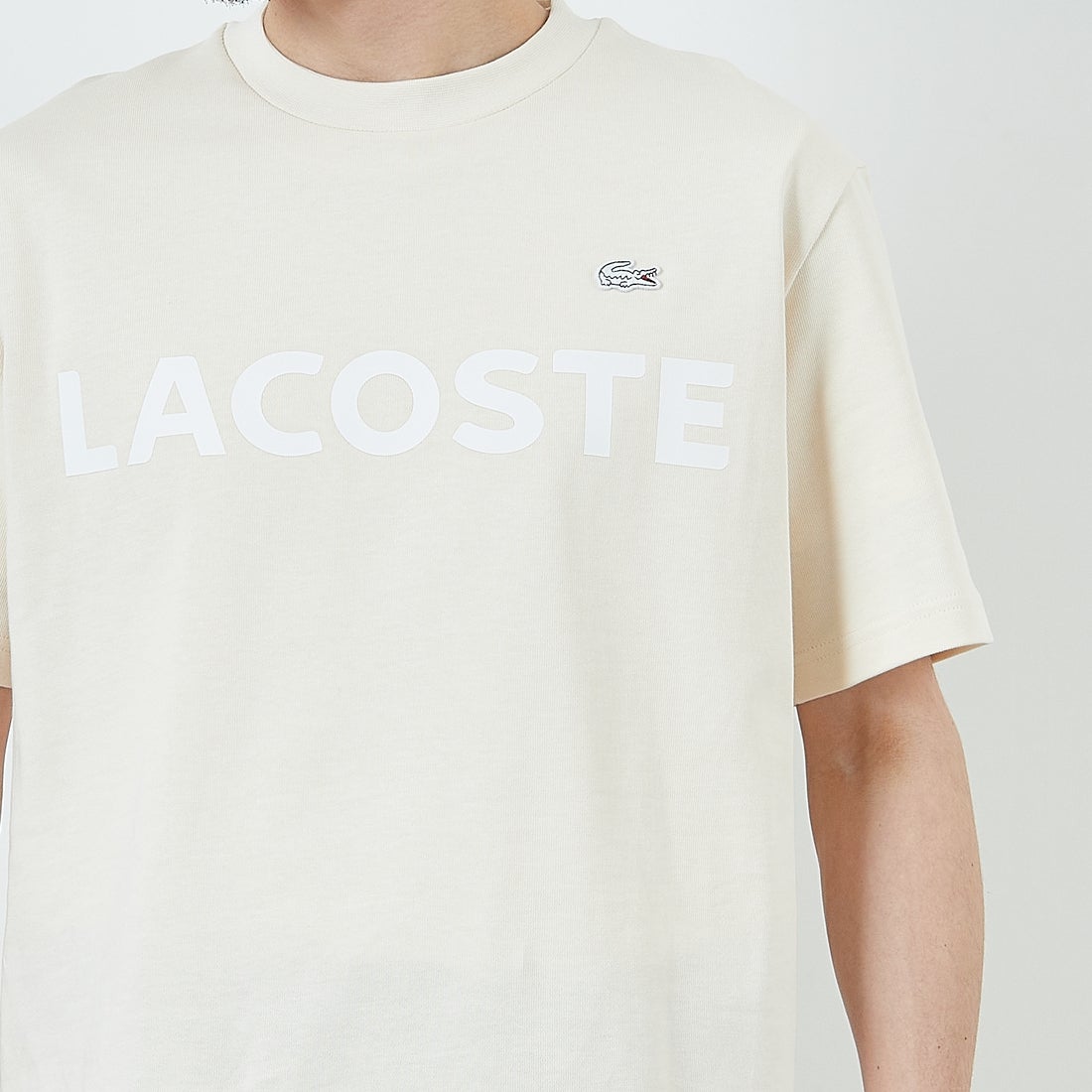 LACOSTE [ラコステ] ヘビーウェイトロゴTシャツ [TH2299] XFJ ECRU &&モデル身長：168cm 着用サイズ：3&&