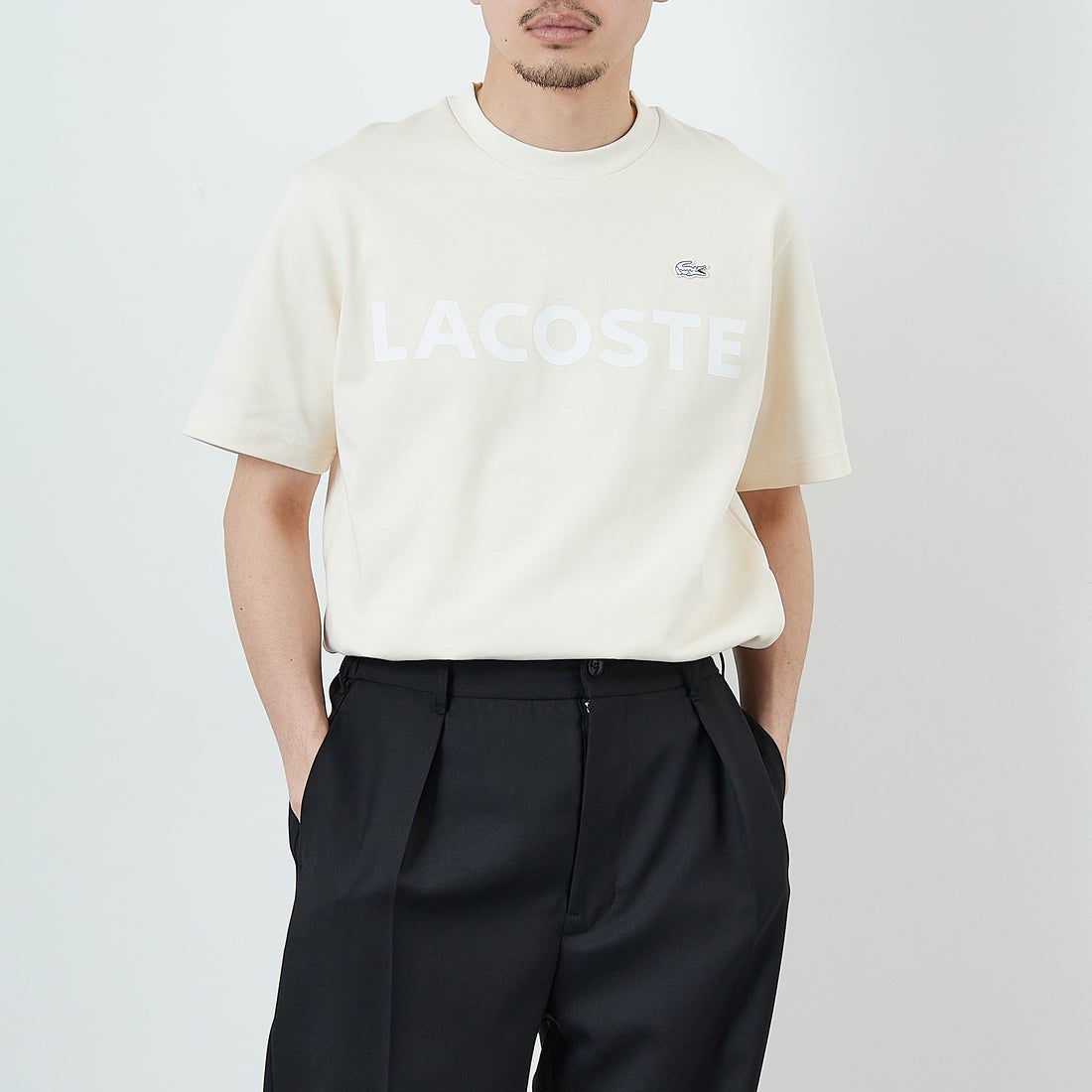 LACOSTE [ラコステ] ヘビーウェイトロゴTシャツ [TH2299] XFJ ECRU &&モデル身長：168cm 着用サイズ：3&&