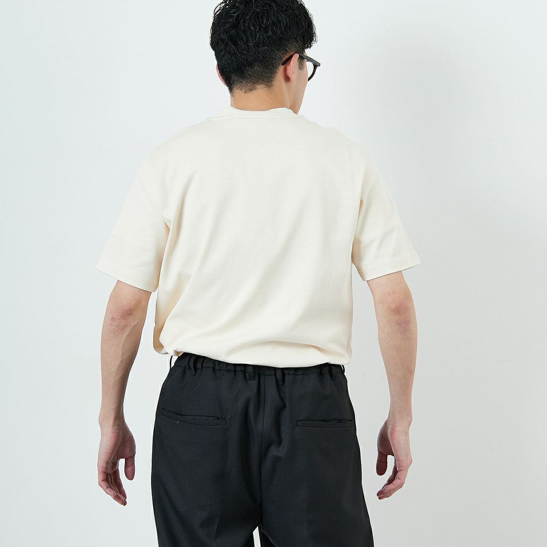 LACOSTE [ラコステ] ヘビーウェイトロゴTシャツ [TH2299] XFJ ECRU &&モデル身長：168cm 着用サイズ：3&&