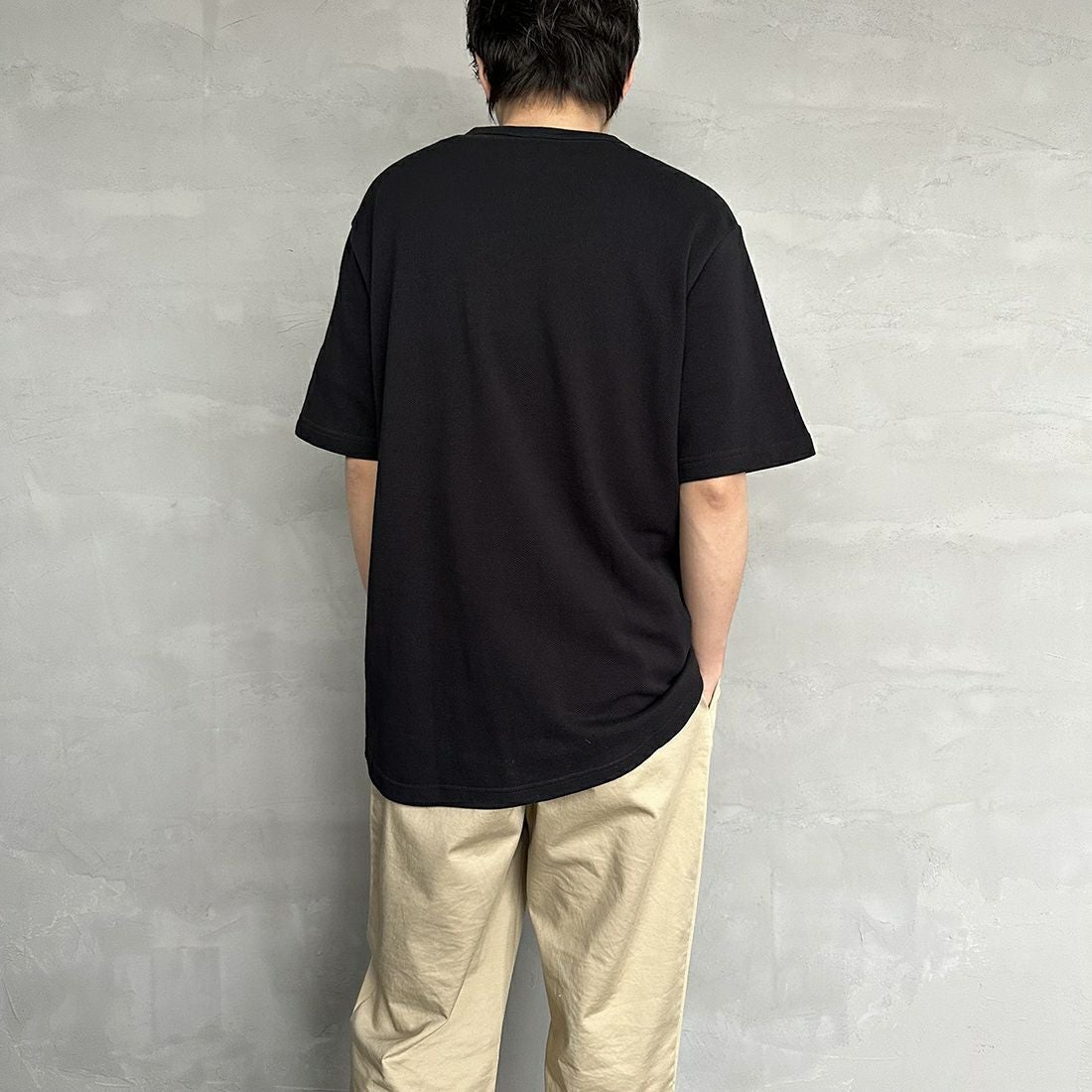 LACOSTE [ラコステ] ワンポイントロゴ 鹿の子ポケットTシャツ [TH4921] 031 BLACK&&モデル身長：173cm 着用サイズ：5&&