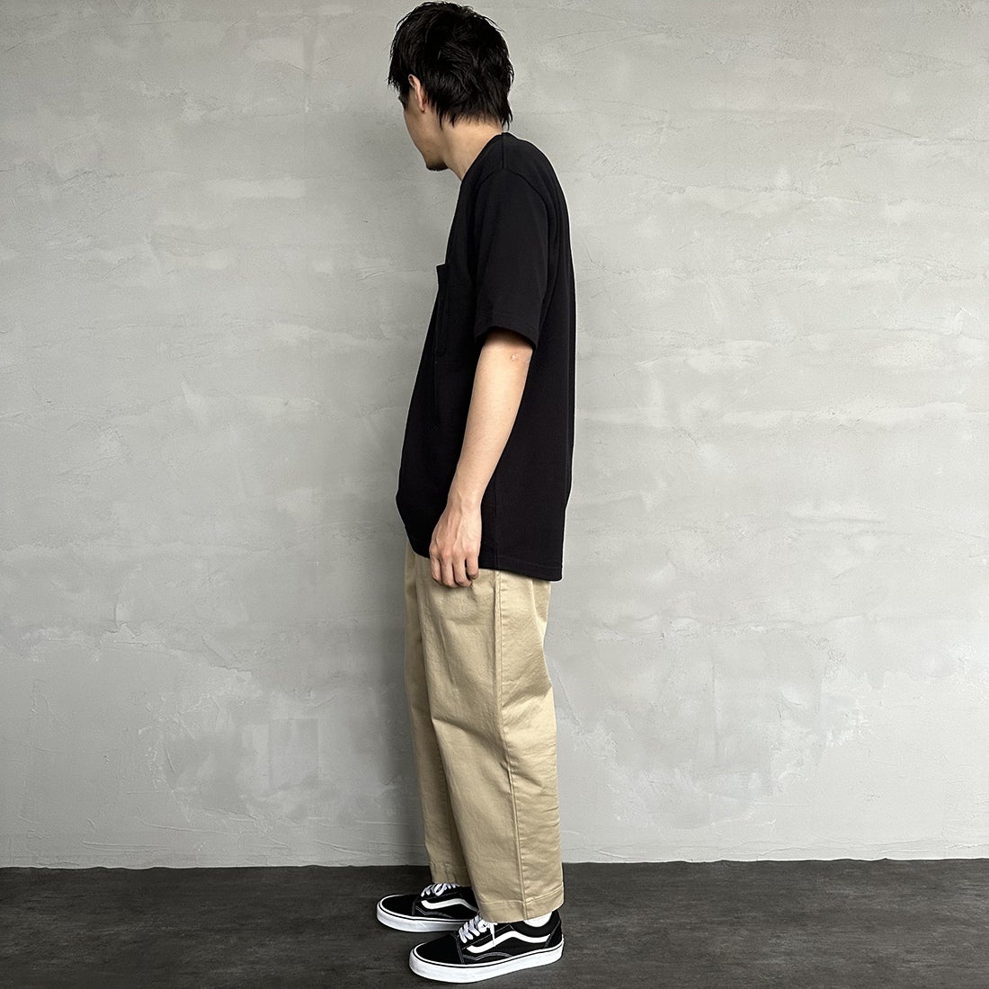 LACOSTE [ラコステ] ワンポイントロゴ 鹿の子ポケットTシャツ [TH4921] 031 BLACK&&モデル身長：173cm 着用サイズ：5&&