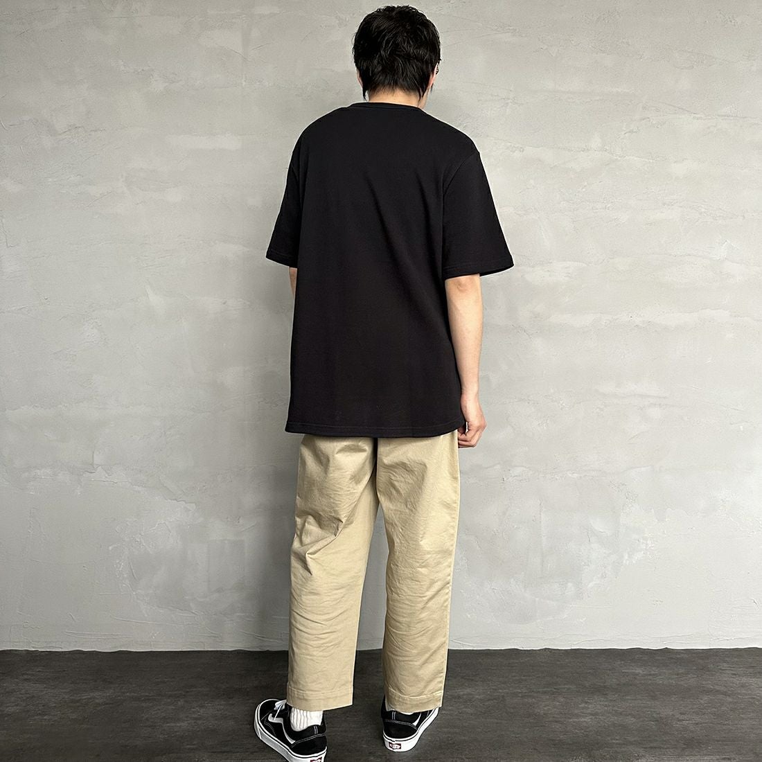 LACOSTE [ラコステ] ワンポイントロゴ 鹿の子ポケットTシャツ [TH4921] 031 BLACK&&モデル身長：173cm 着用サイズ：5&&