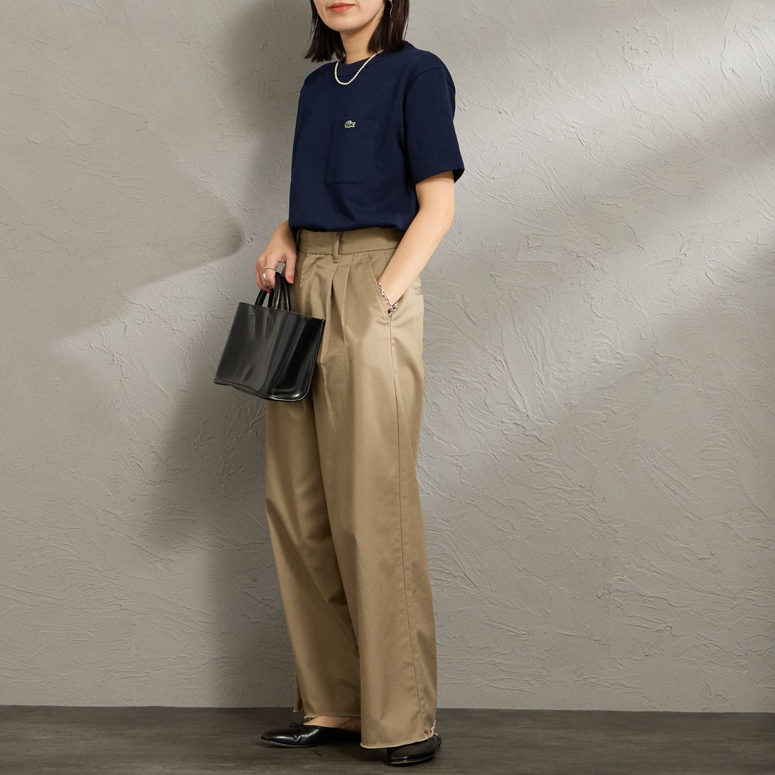 LACOSTE [ラコステ] ワンポイントロゴ 鹿の子ポケットTシャツ [TH4921] 166 NAVY B &&モデル身長：160cm 着用サイズ：2&&
