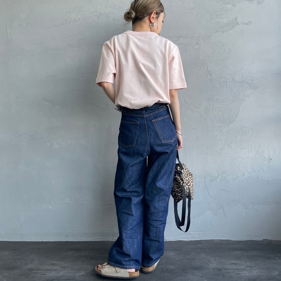 LACOSTE [ラコステ] ワンポイントロゴ 鹿の子ポケットTシャツ [TH4921] HCZ L.PINK &&モデル身長：150cm 着用サイズ：2&&