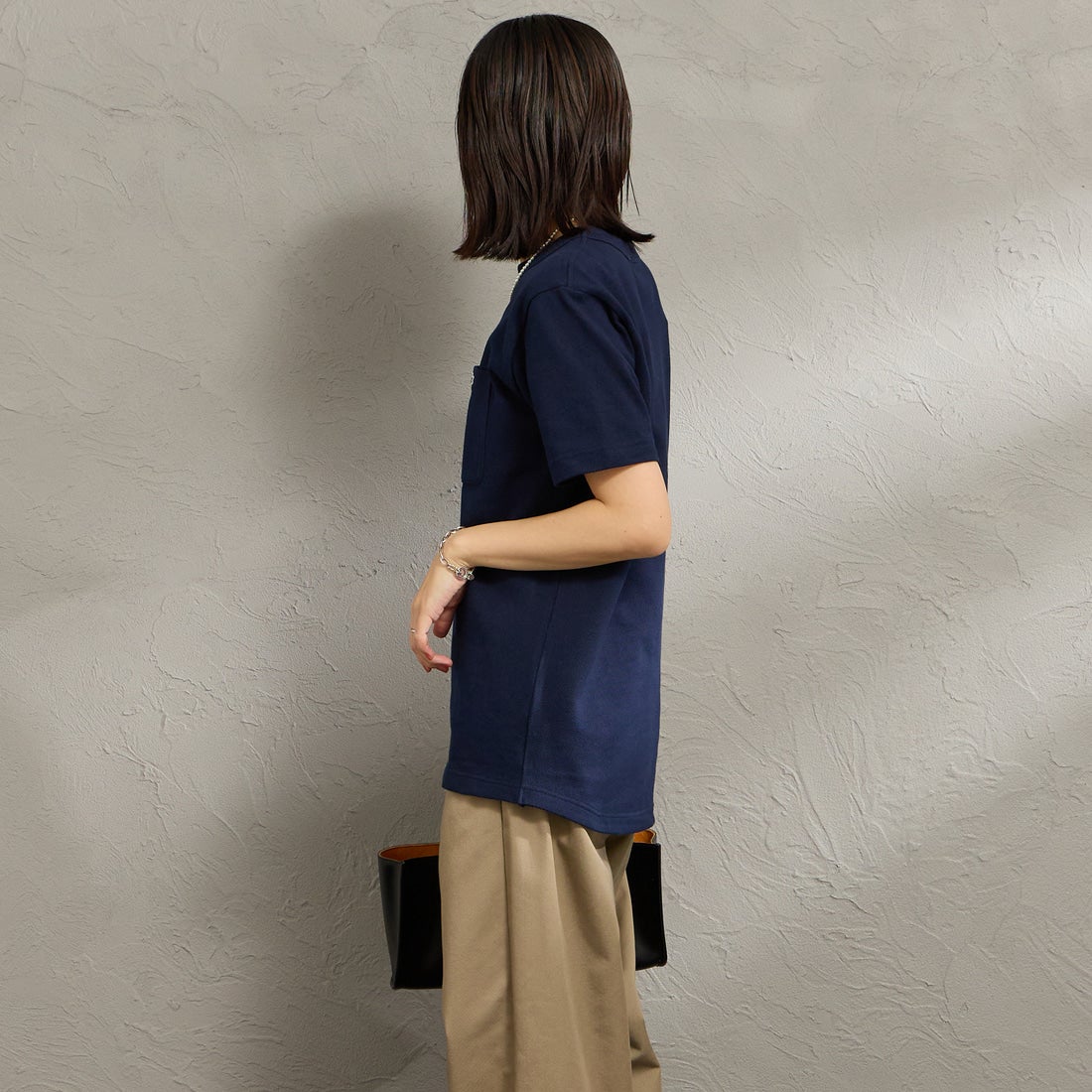 LACOSTE [ラコステ] ワンポイントロゴ 鹿の子ポケットTシャツ [TH4921] 166 NAVY B &&モデル身長：160cm 着用サイズ：2&&