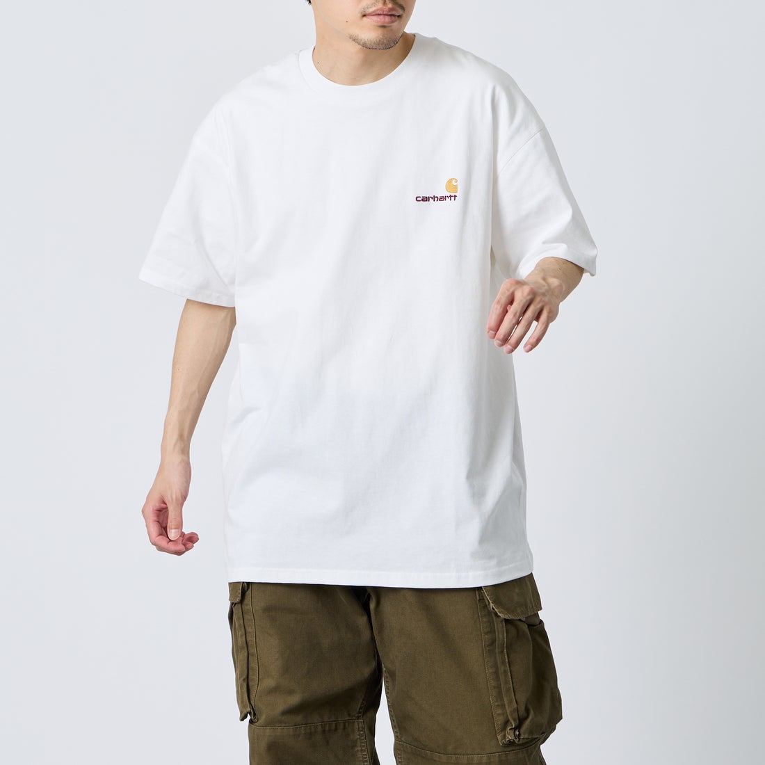 carhartt WIP [カーハートダブリューアイピー] ショートスリーブアメリカンスクリプトTシャツ [I029956] WHITE &&モデル身長：168cm 着用サイズ：L&&