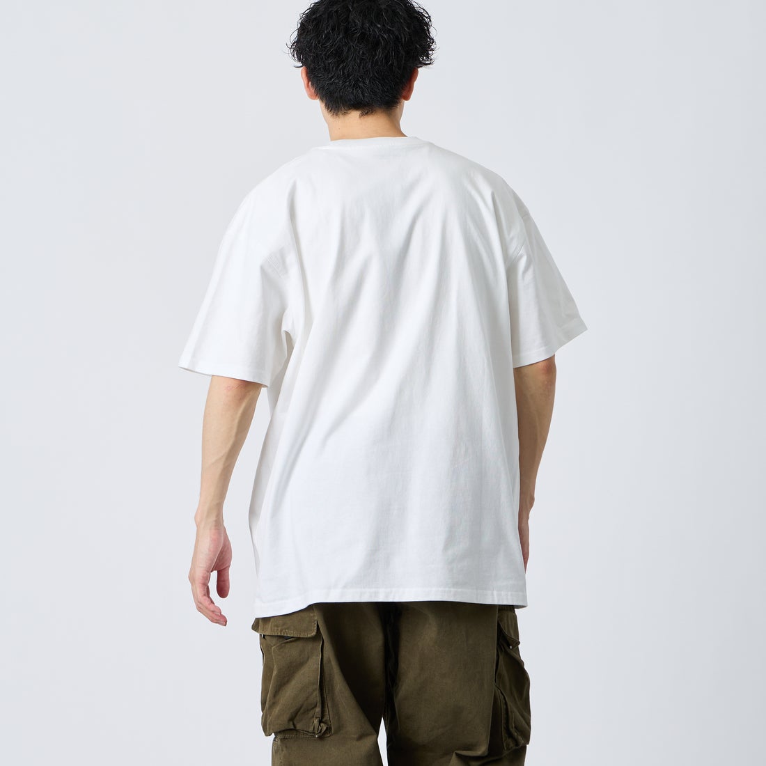 carhartt WIP [カーハートダブリューアイピー] ショートスリーブアメリカンスクリプトTシャツ [I029956] WHITE &&モデル身長：168cm 着用サイズ：L&&