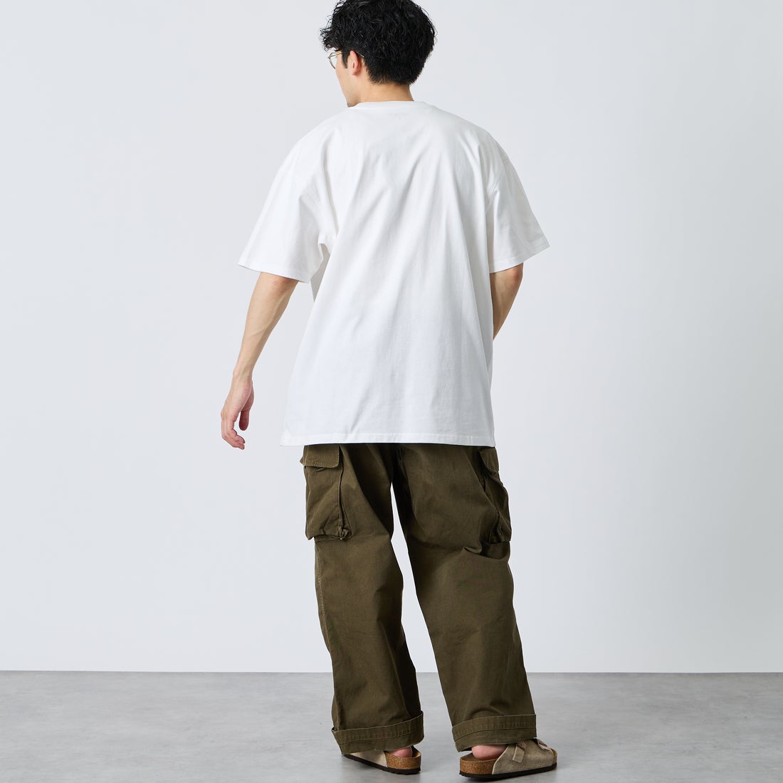 carhartt WIP [カーハートダブリューアイピー] ショートスリーブアメリカンスクリプトTシャツ [I029956] WHITE &&モデル身長：168cm 着用サイズ：L&&