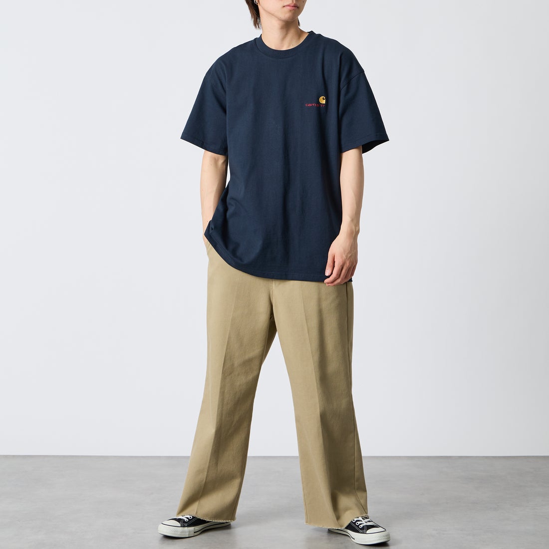 carhartt WIP [カーハートダブリューアイピー] ショートスリーブアメリカンスクリプトTシャツ [I029956] DEEP NIGHT &&モデル身長：177cm 着用サイズ：L&&
