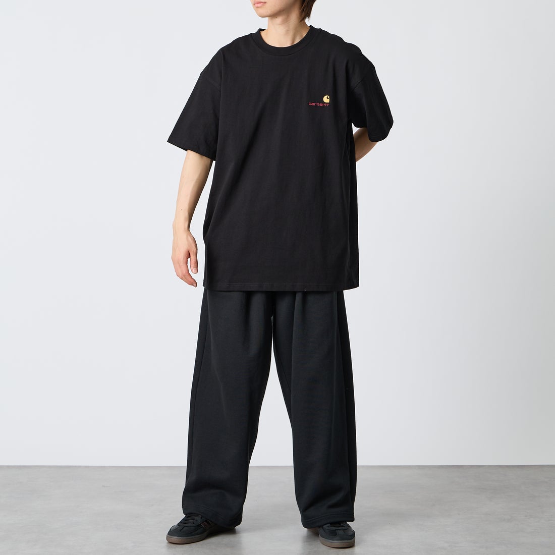 carhartt WIP [カーハートダブリューアイピー] ショートスリーブアメリカンスクリプトTシャツ [I029956] BLACK &&モデル身長：177cm 着用サイズ：XL&&