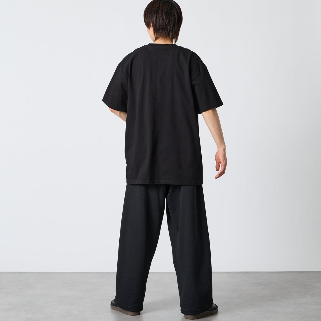 carhartt WIP [カーハートダブリューアイピー] ショートスリーブアメリカンスクリプトTシャツ [I029956] BLACK &&モデル身長：177cm 着用サイズ：XL&&
