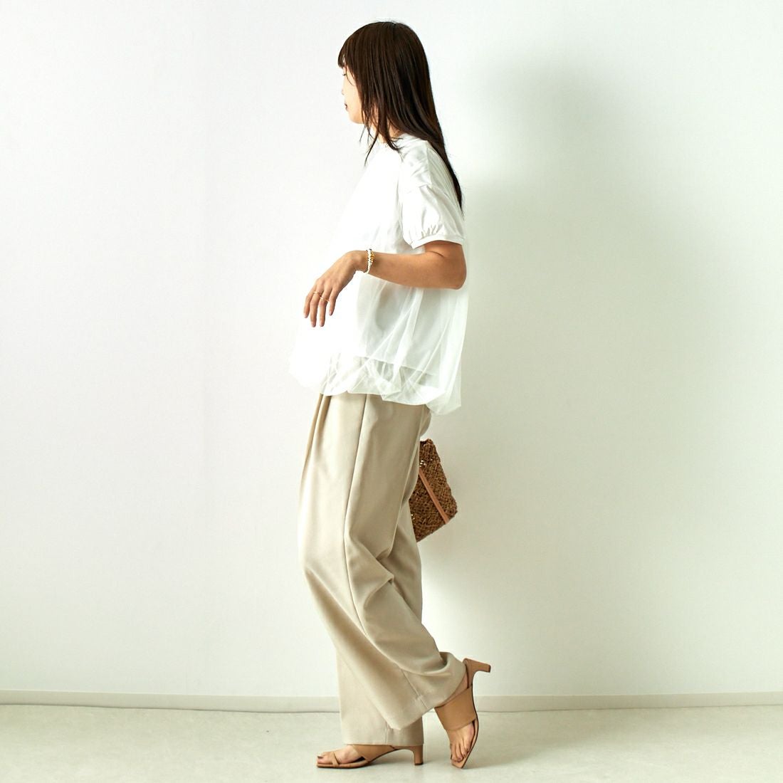 Margaux vintage [マルゴーヴィンテージ] チュールコンビTシャツ [MG-CT-24021-S] OFF WHITE &&モデル身長：167cm 着用サイズ：F&&