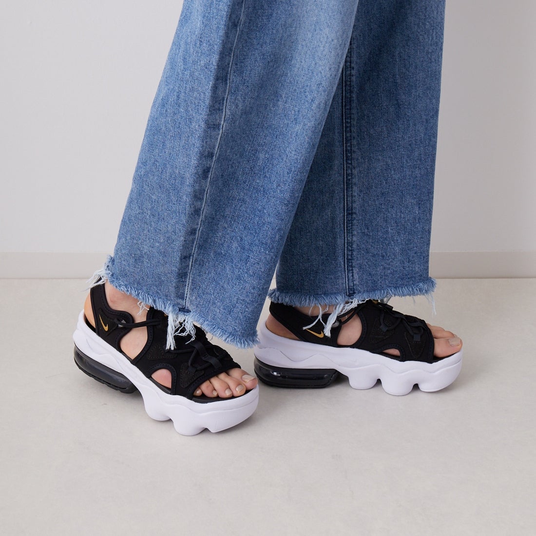 NIKE [ナイキ] エアマックス ココサンダル [CI8798]｜ジーンズ