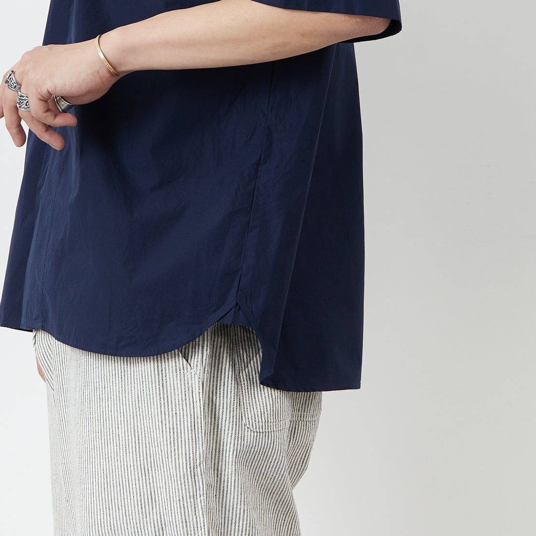 DANTON [ダントン] プレーン ワークシャツ [DT-B0049CPL] NAVY &&モデル身長：179cm 着用サイズ：42&&