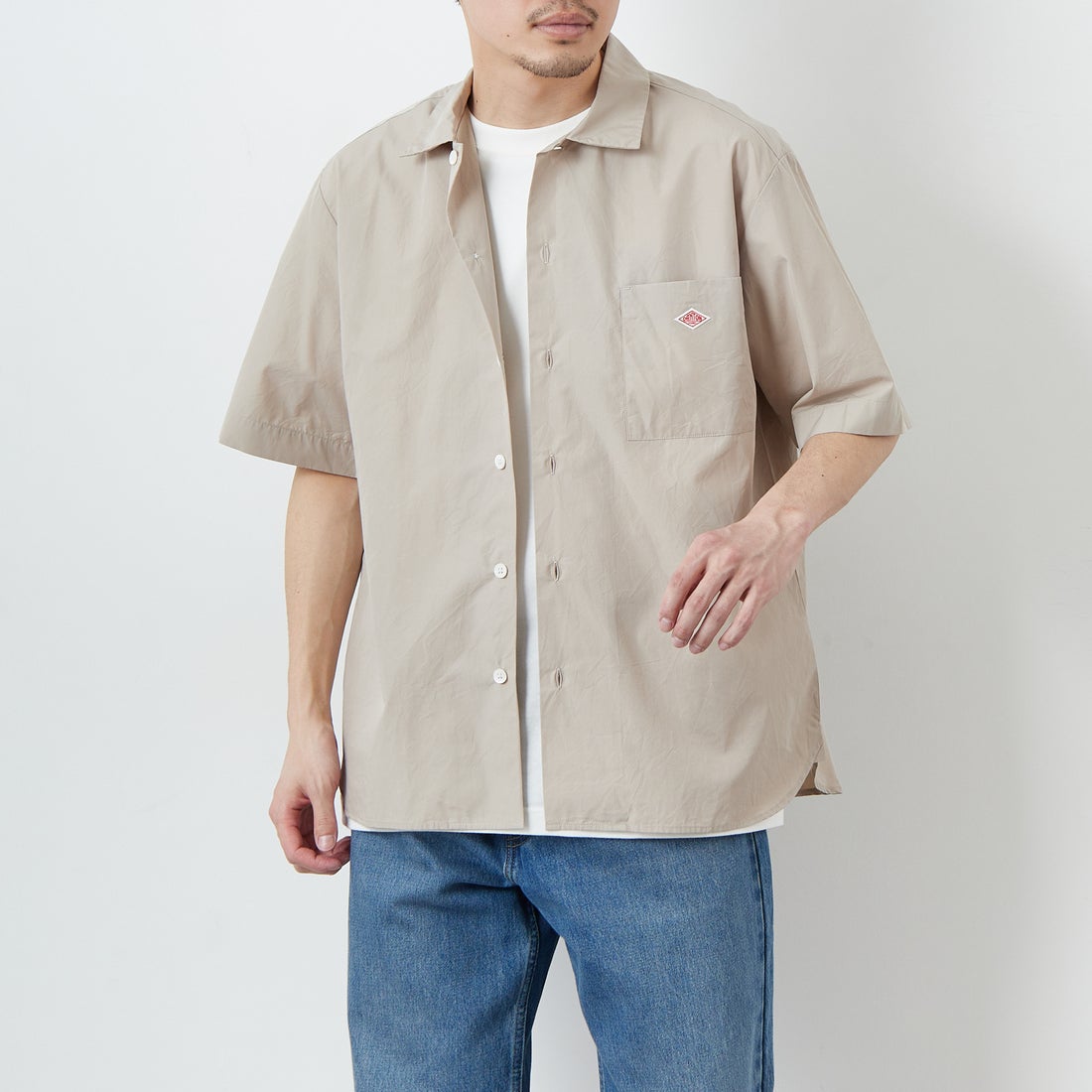 DANTON [ダントン] プレーン ワークシャツ [DT-B0049CPL] GREIGE &&モデル身長：168cm 着用サイズ：38&&