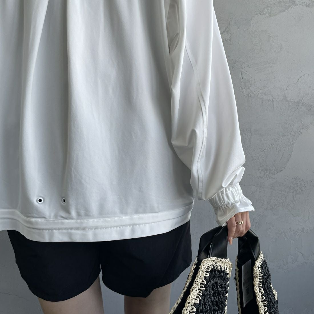 Jeans Factory Clothes [ジーンズファクトリークローズ] ラッシュガードVネックカーディガン [IN1-CST-4] WHITE &&モデル身長：163cm 着用サイズ：M&&