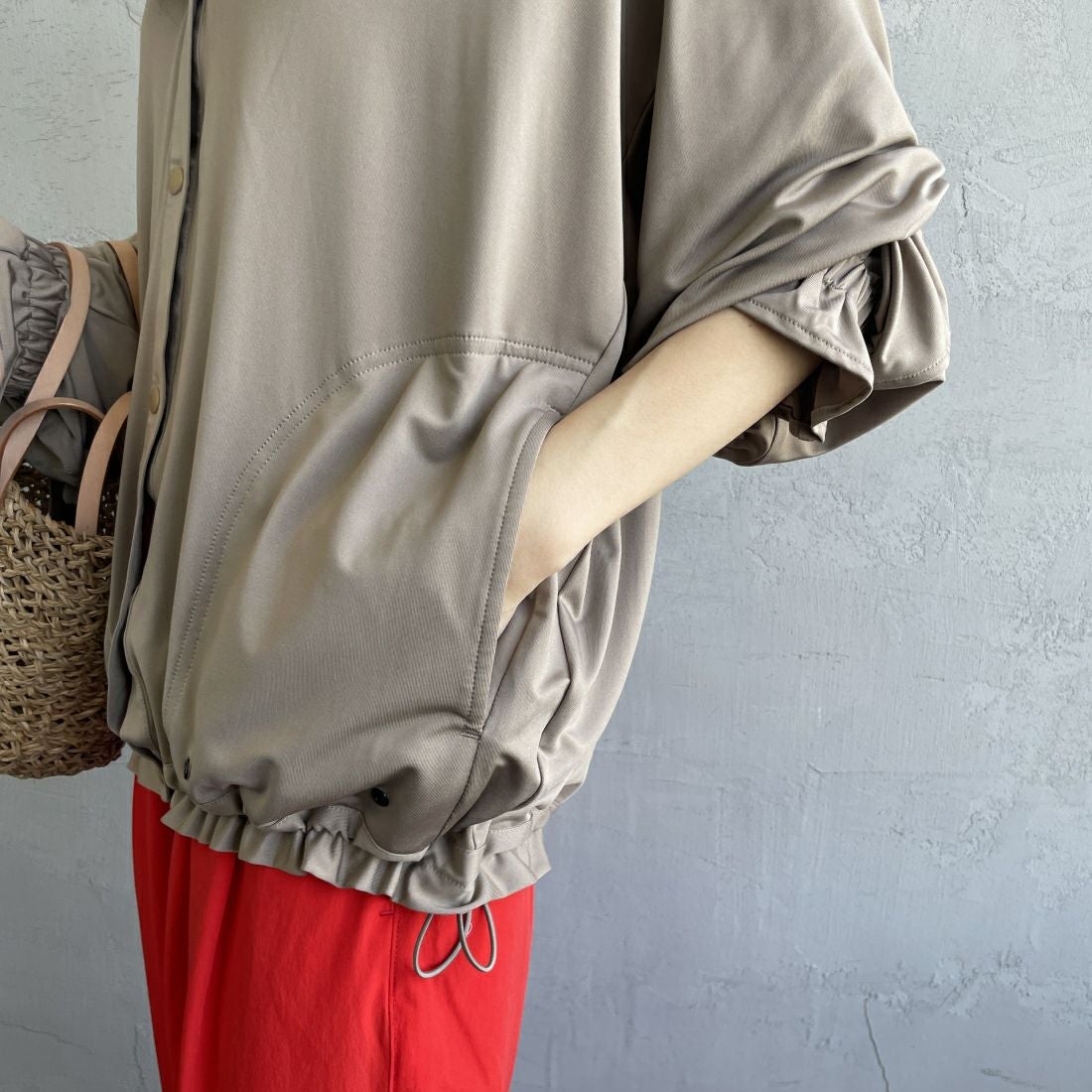 Jeans Factory Clothes [ジーンズファクトリークローズ] ラッシュガードVネックカーディガン [IN1-CST-4] GREIGE &&モデル身長：160cm 着用サイズ：M&&