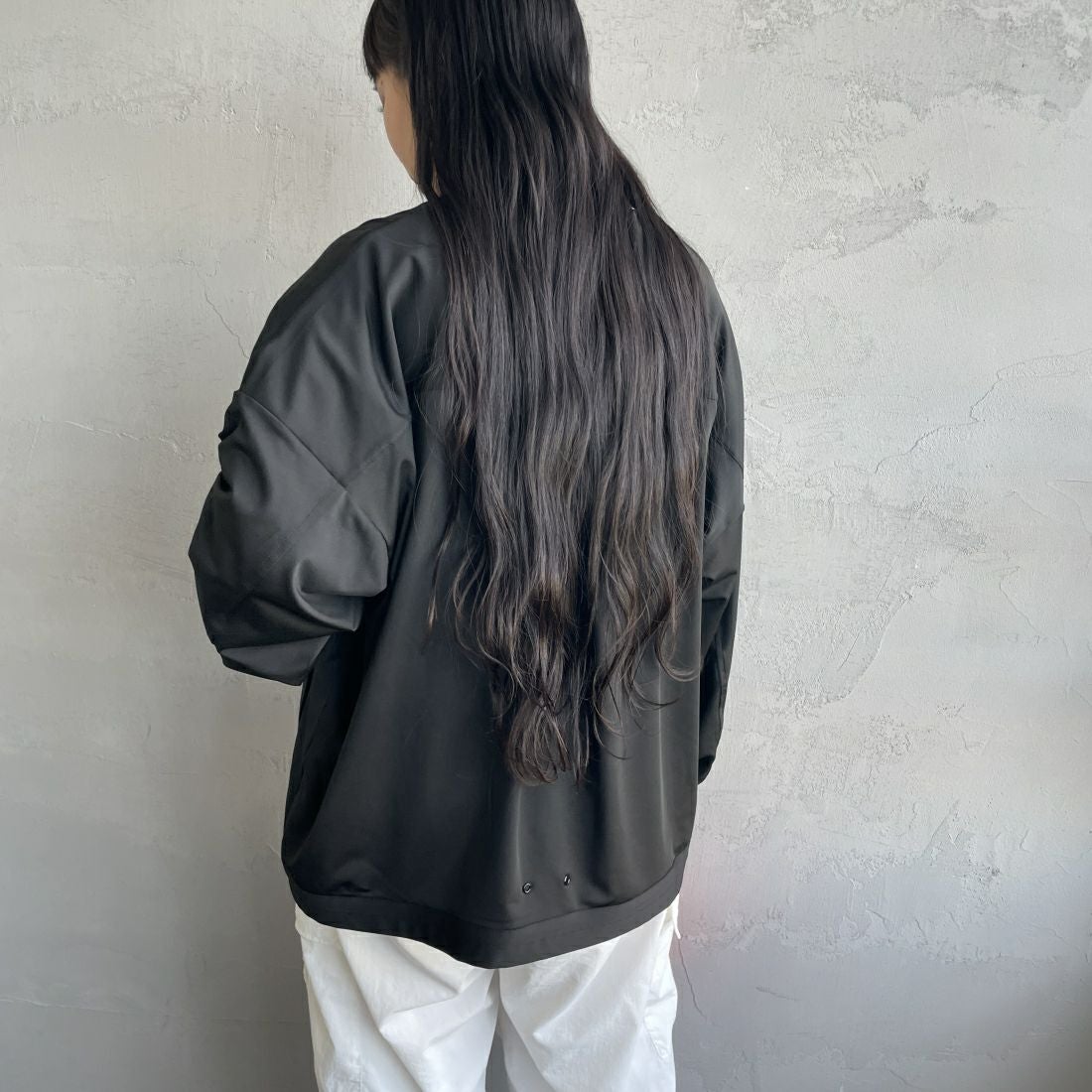 Jeans Factory Clothes [ジーンズファクトリークローズ] ラッシュガードVネックカーディガン [IN1-CST-4] BLACK &&モデル身長：156cm 着用サイズ：M&&