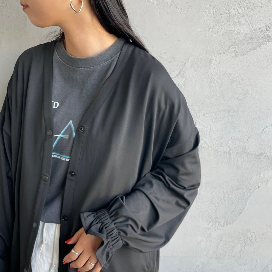 Jeans Factory Clothes [ジーンズファクトリークローズ] ラッシュガードVネックカーディガン [IN1-CST-4] BLACK &&モデル身長：156cm 着用サイズ：M&&