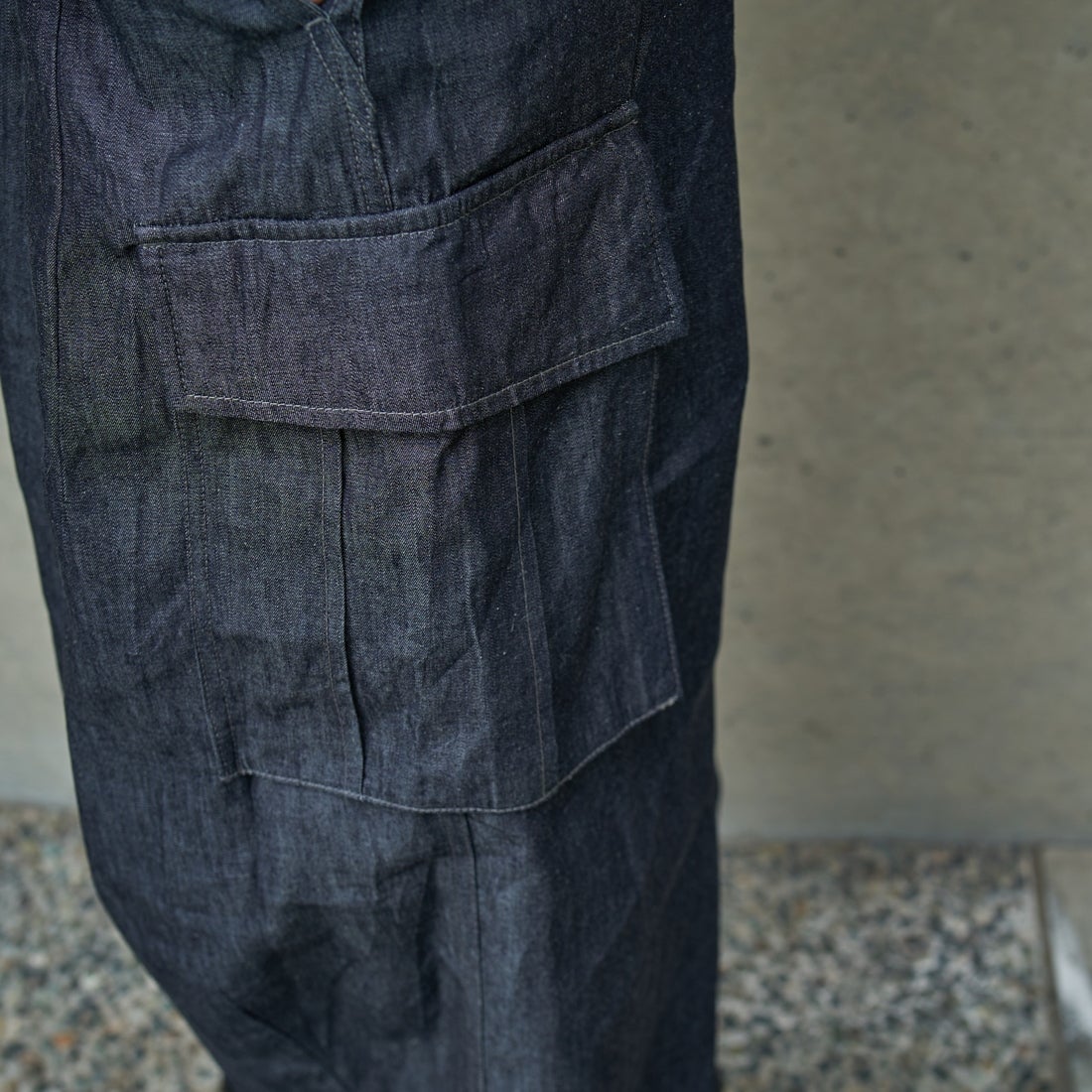 Needles [ニードルズ] 別注 BDUヒザデルデニムパンツ [OT1689-JF] INDIGO&&モデル身長：182cm 着用サイズ：XS&&
