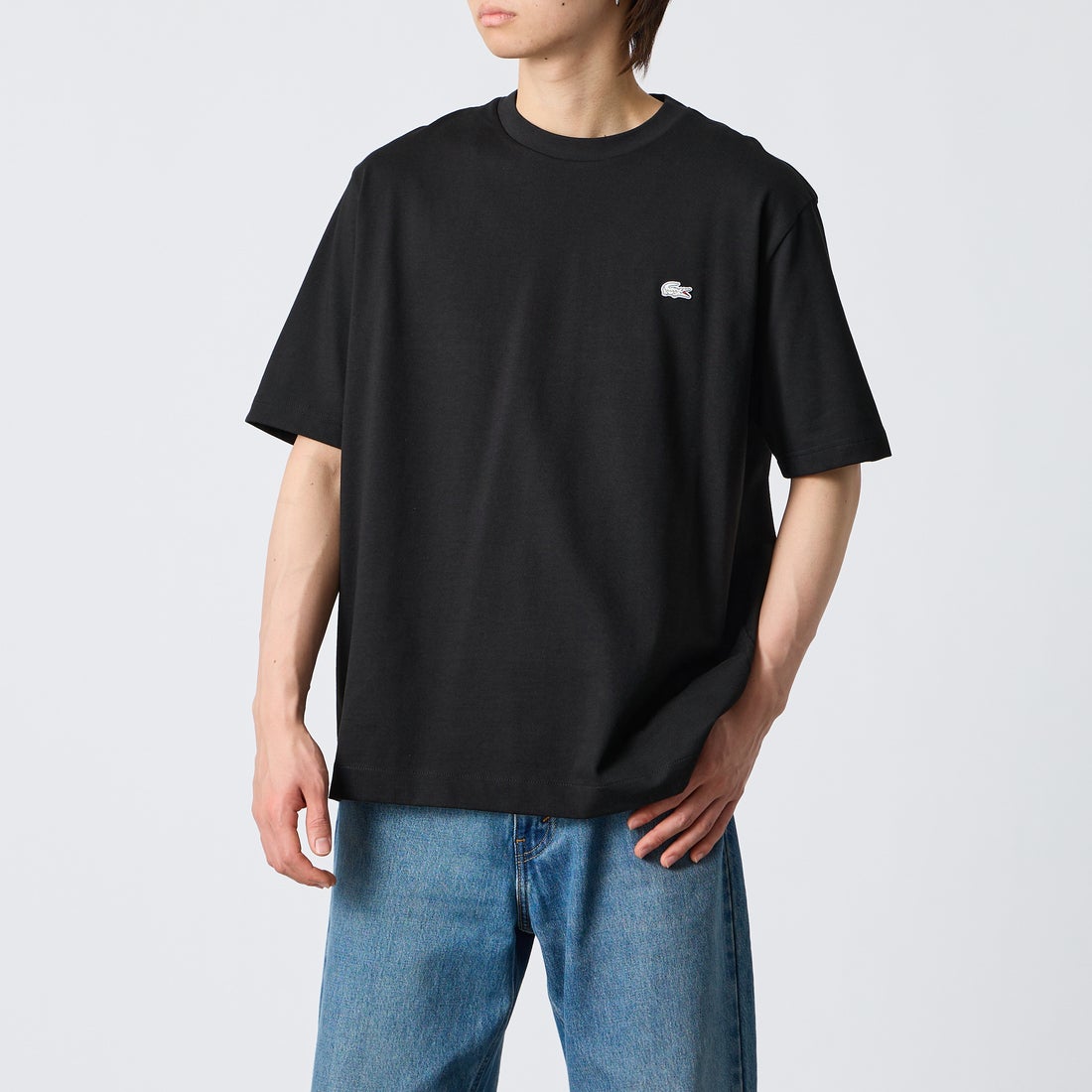 LACOSTE [ラコステ] バックプリントベーシックTシャツ [TH4705] 031 BLACK &&モデル身長：177cm 着用サイズ：4&&