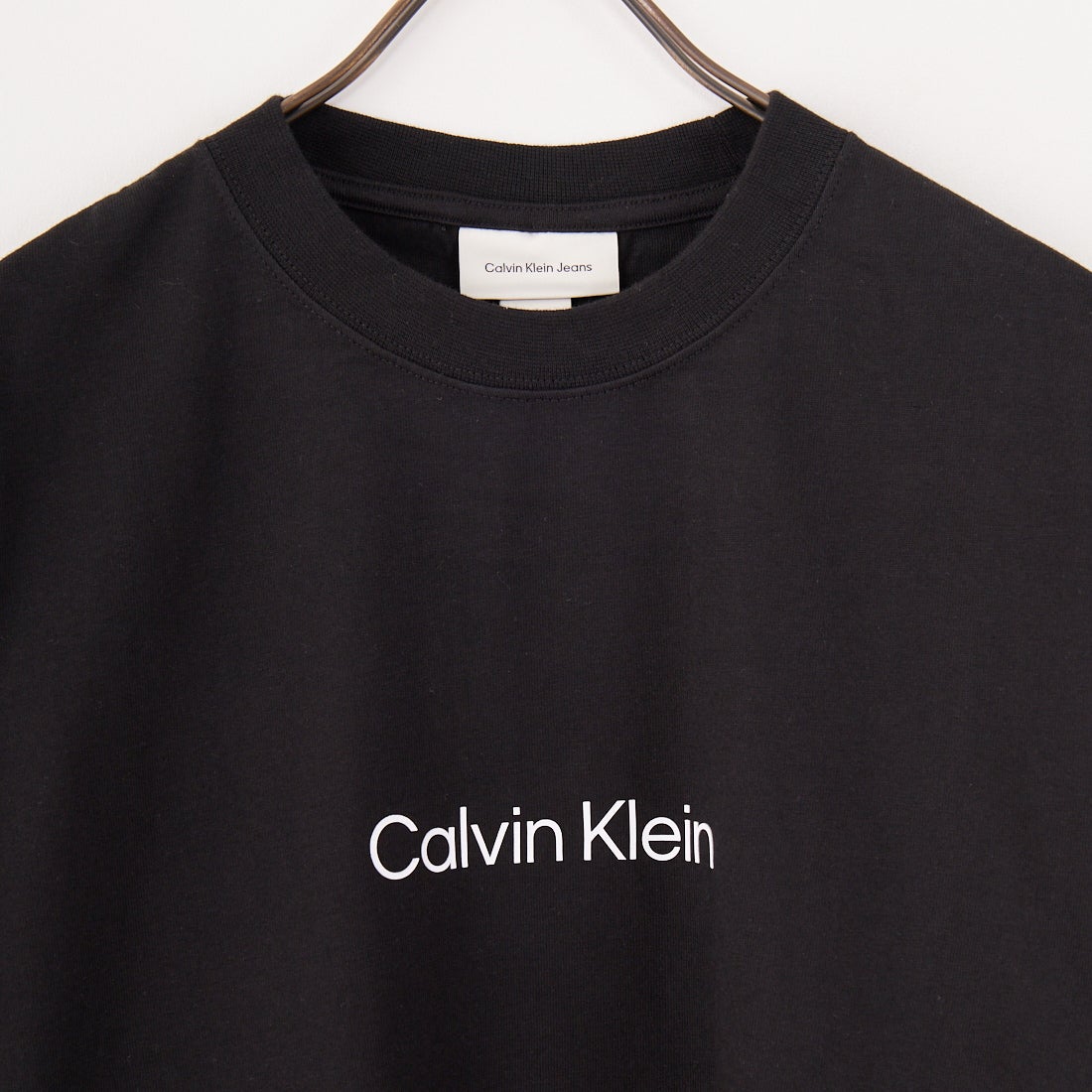 Calvin Klein [カルバンクライン] スタンダード リラックスクルーネックTシャツ [40HM228] YAA &&モデル身長：173cm 着用サイズ：M&&