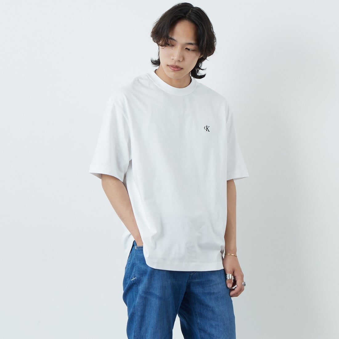 Calvin Klein [カルバンクライン] アーカイブ リラックスクルーネックTシャツ [40HM229] YAA &&モデル身長：179cm 着用サイズ：M&&