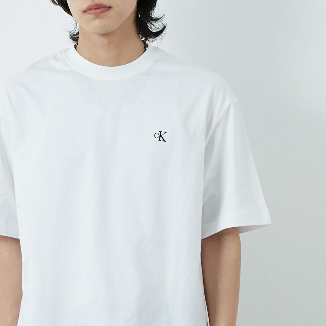 Calvin Klein [カルバンクライン] アーカイブ リラックスクルーネックTシャツ [40HM229] YAA &&モデル身長：179cm 着用サイズ：M&&