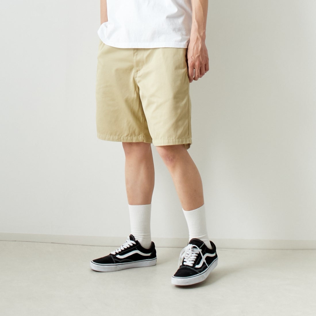 THE NORTH FACE PURPLE LABEL [ザ ノースフェイス パープルレーベル] チノフィールドショーツ [NT4404N] BE BEIGE &&モデル身長：182cm 着用サイズ：32&&