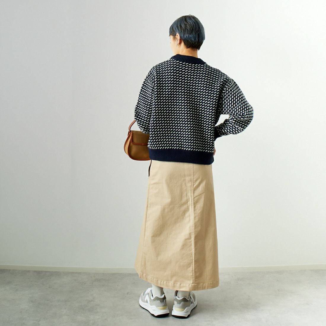 Barbour [バブアー] ロングレングススカート [241LSKG001] BEIGE &&モデル身長：160cm 着用サイズ：S&&