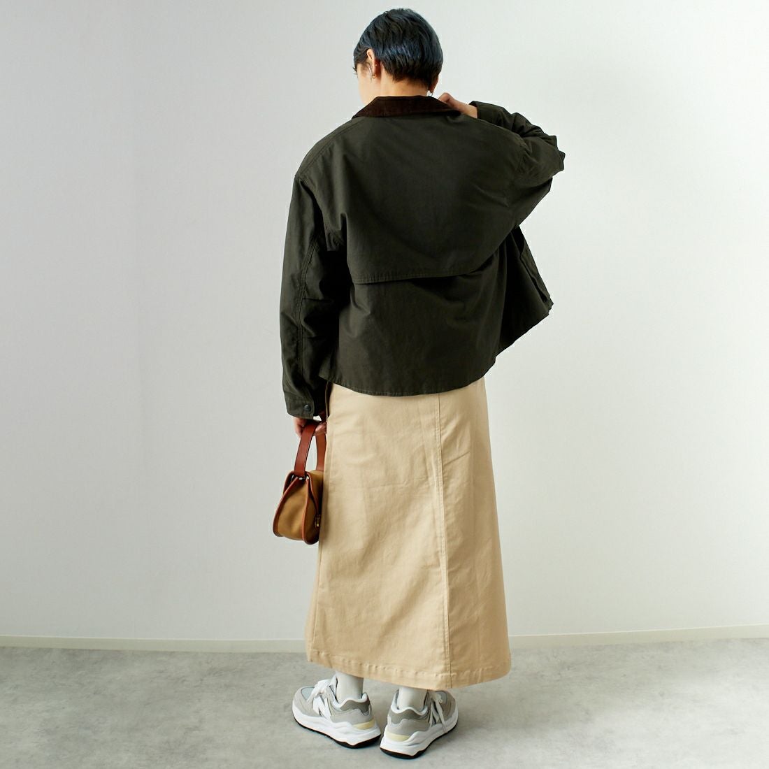 Barbour [バブアー] ロングレングススカート [241LSKG001] BEIGE &&モデル身長：160cm 着用サイズ：S&&