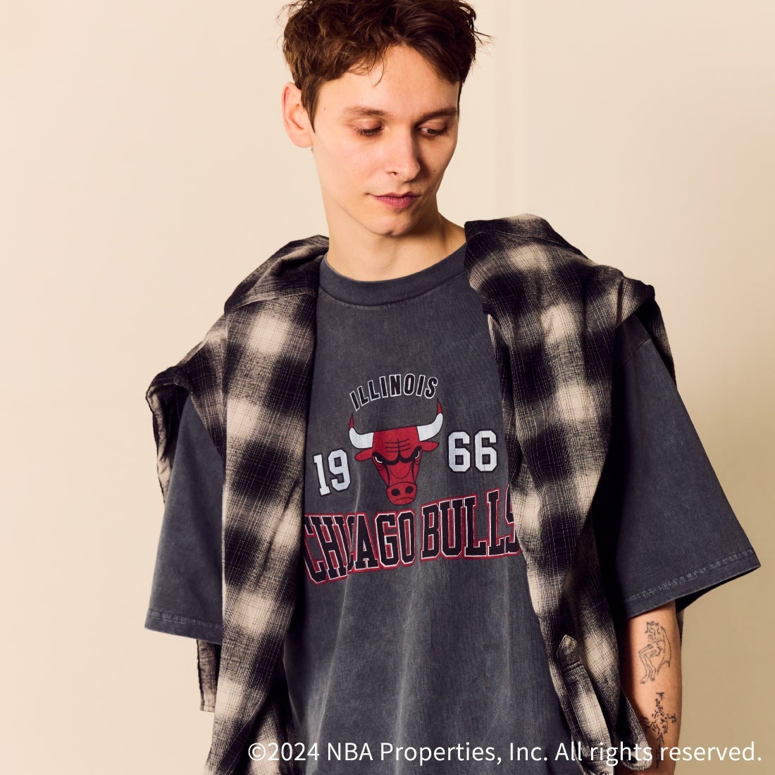 OFF THE COURT BY NBA [オフ ザ コート バイ エヌビーエー] 別注 チームTシャツ [JF-24SS-002-JF] BLK BULLS