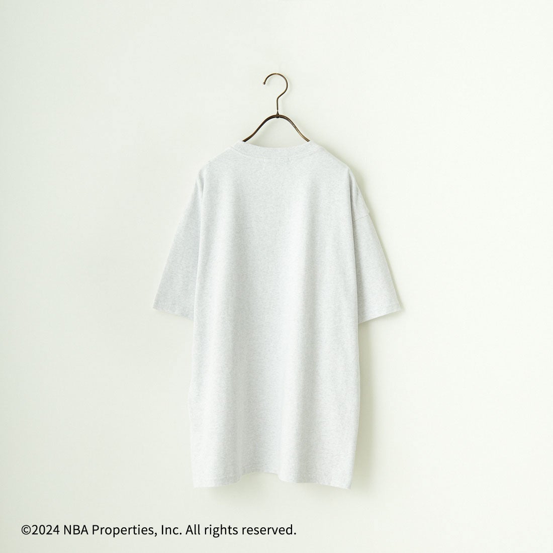 OFF THE COURT BY NBA [オフ ザ コート バイ エヌビーエー] 別注 チームTシャツ [JF-24SS-002-JF] ASH KNICKS