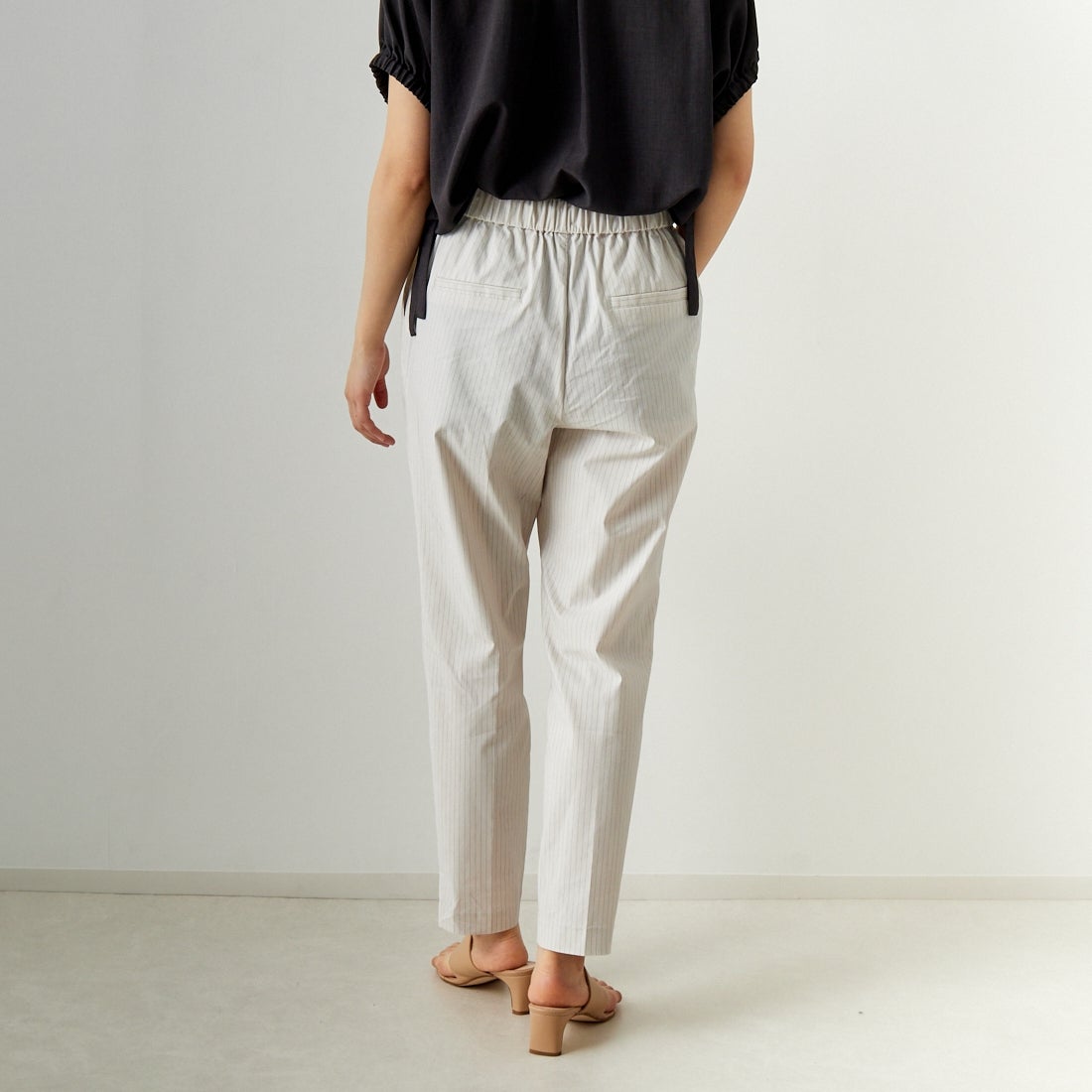 Jeans Factory Clothes [ジーンズファクトリークローズ] バックラッシュリネンプラススティックパンツ [21242052] 031 ｵﾌｽﾄﾗｲ &&モデル身長：160cm 着用サイズ：38&&