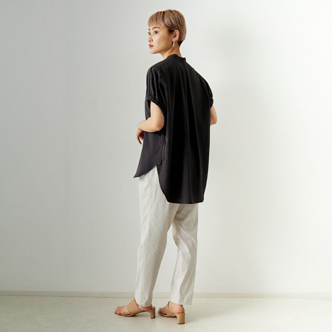 Jeans Factory Clothes [ジーンズファクトリークローズ] バックラッシュリネンプラススティックパンツ [21242052] 031 ｵﾌｽﾄﾗｲ &&モデル身長：160cm 着用サイズ：38&&