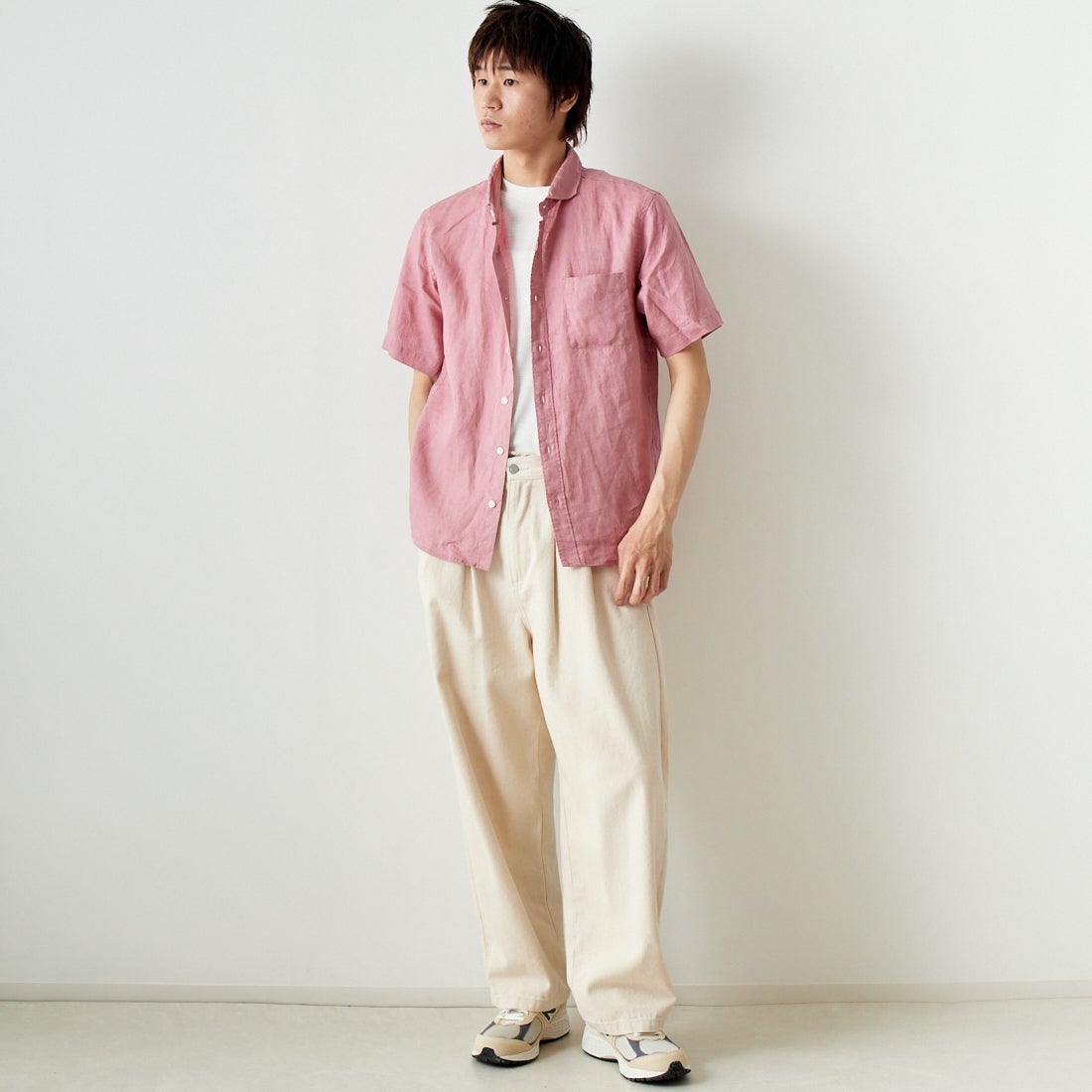 33Degrees [サーティスリーディグリーズ] フレンチリネン ショートスリーブシャツ [BFP610] 110 PINK &&モデル身長：182cm 着用サイズ：L&&