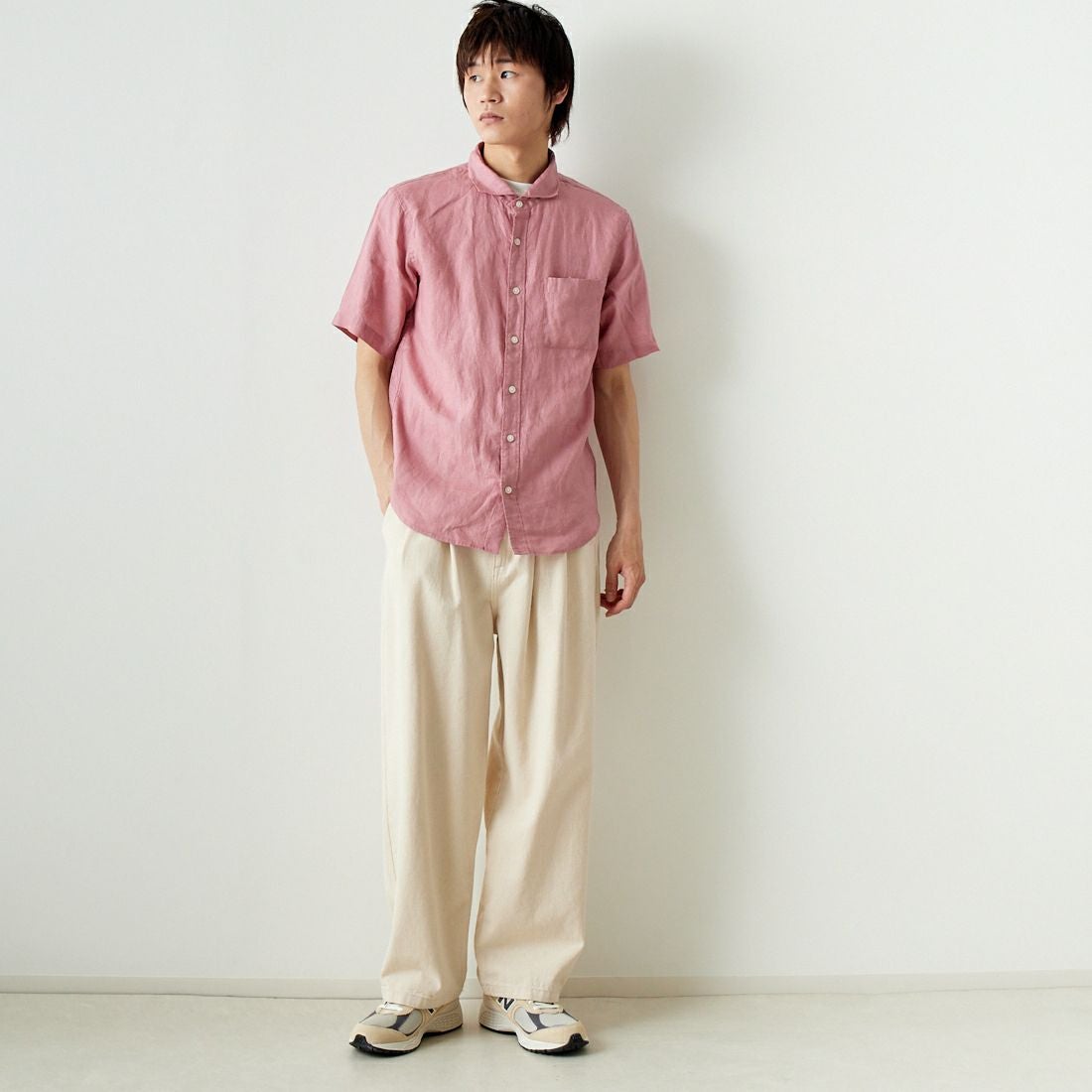 33Degrees [サーティスリーディグリーズ] フレンチリネン ショートスリーブシャツ [BFP610] 110 PINK &&モデル身長：182cm 着用サイズ：L&&