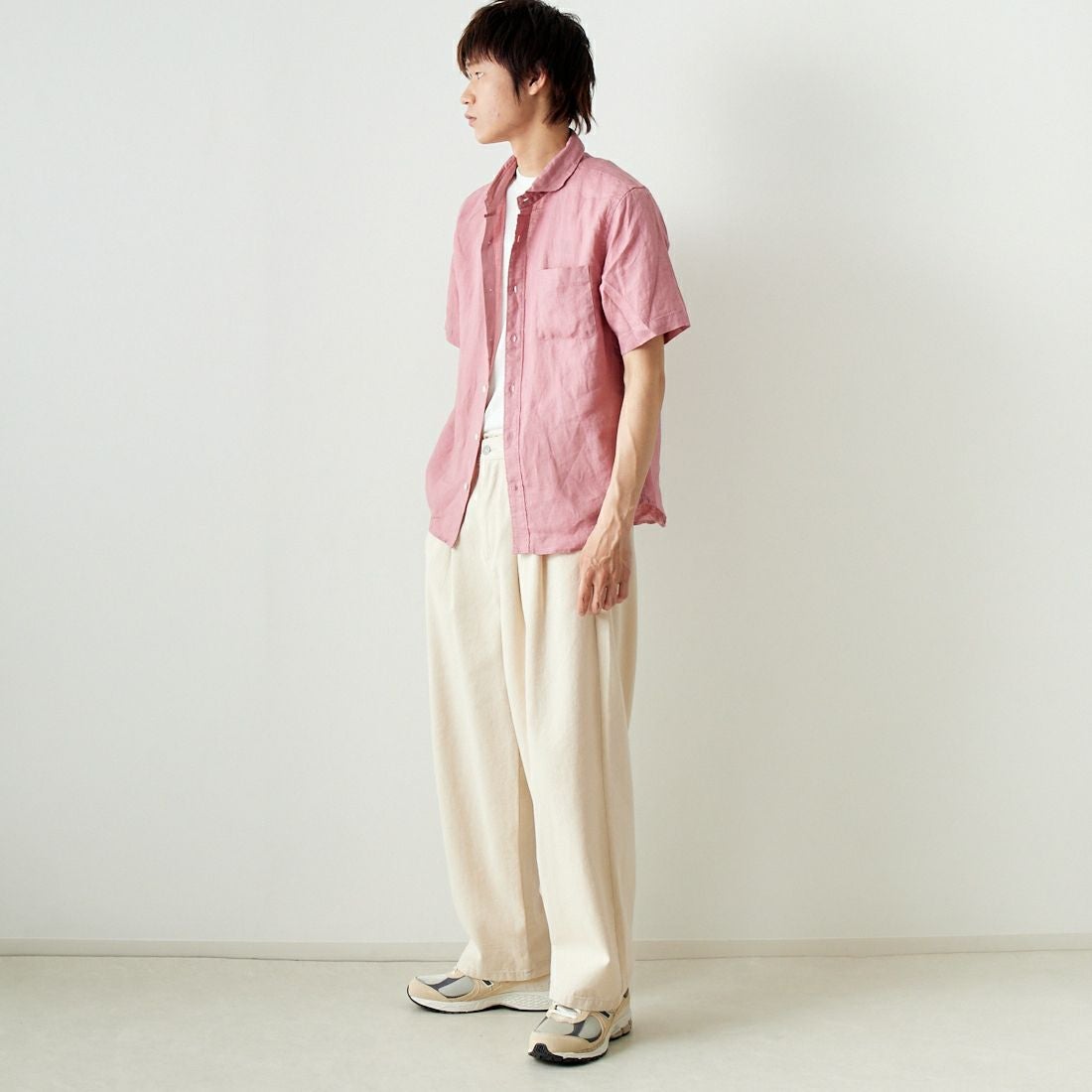 33Degrees [サーティスリーディグリーズ] フレンチリネン ショートスリーブシャツ [BFP610] 110 PINK &&モデル身長：182cm 着用サイズ：L&&