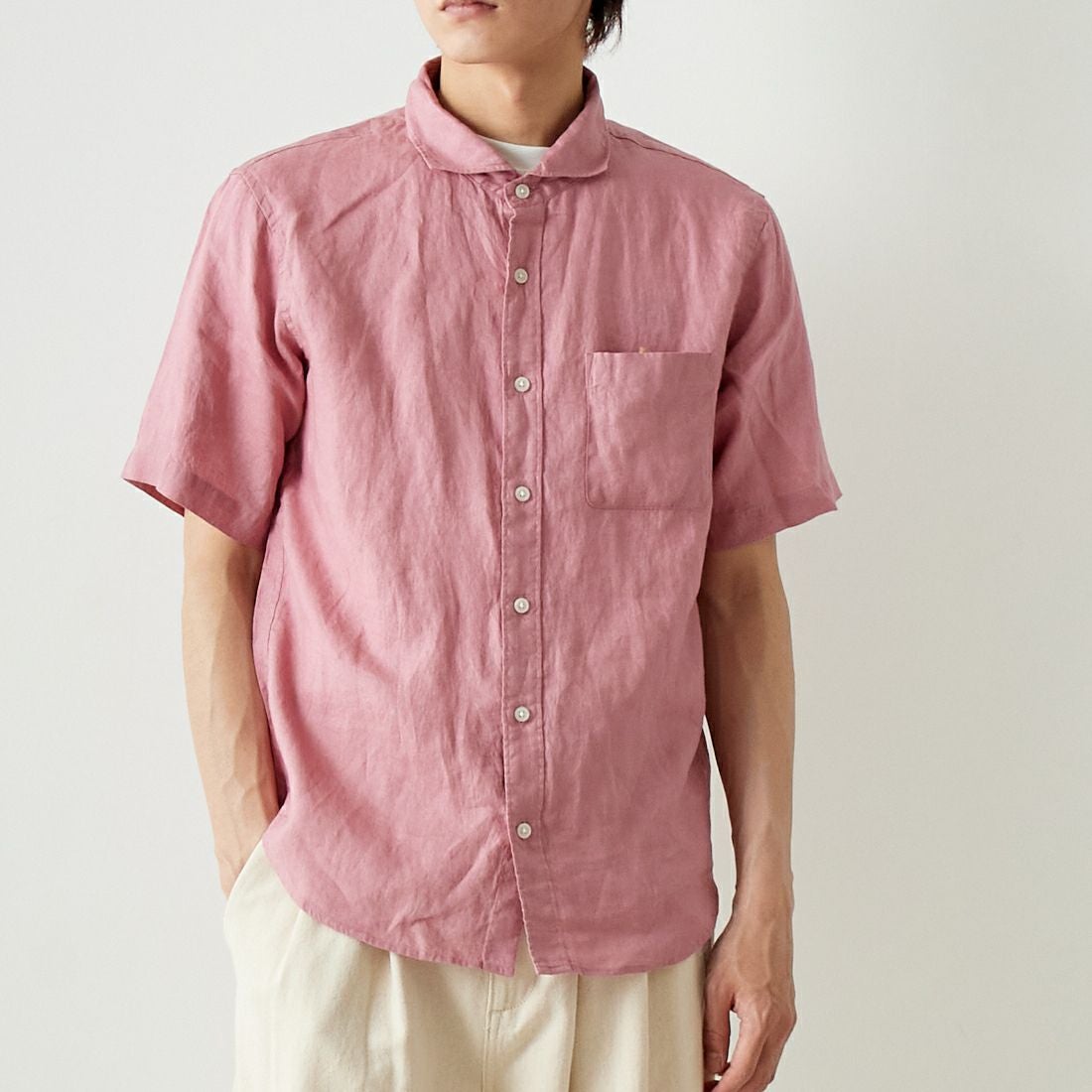 33Degrees [サーティスリーディグリーズ] フレンチリネン ショートスリーブシャツ [BFP610] 110 PINK &&モデル身長：182cm 着用サイズ：L&&