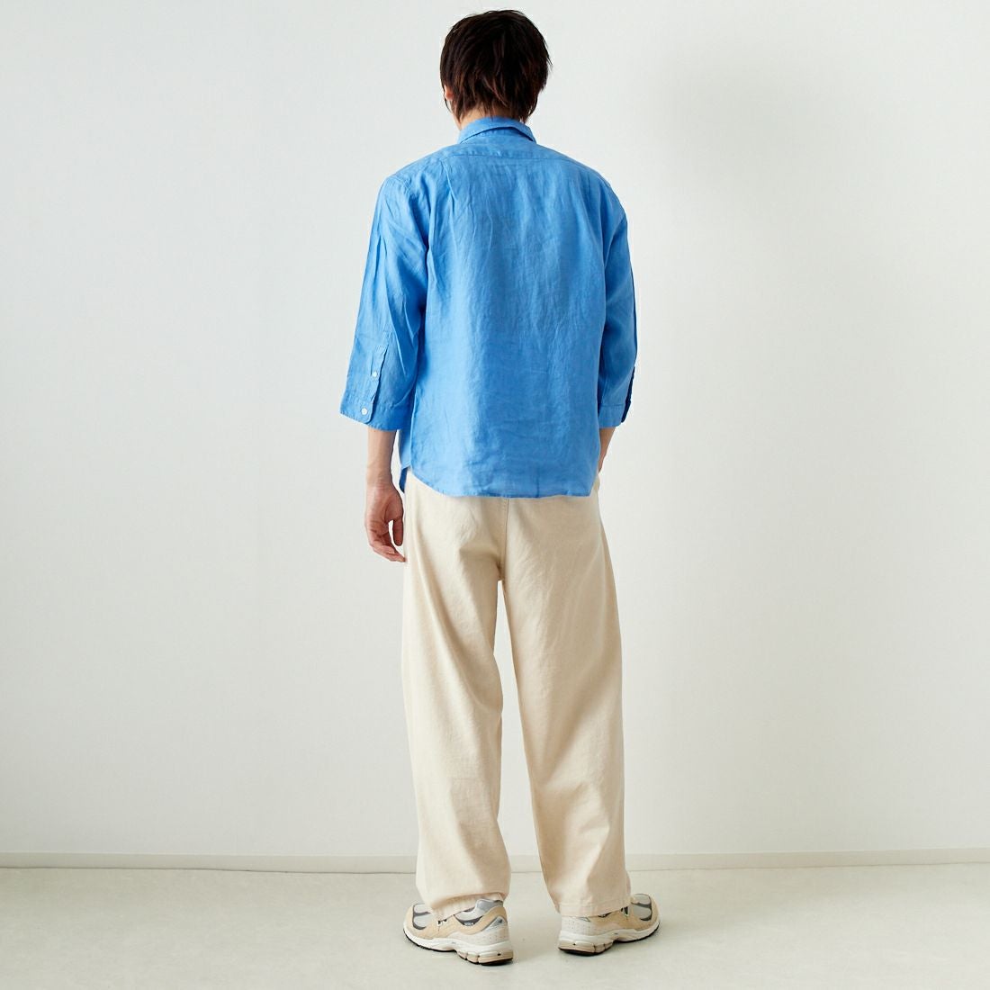 33Degrees [サーティスリーディグリーズ] フレンチリネン 七分袖シャツ [BFQ210] 520 BLUE &&モデル身長：182cm 着用サイズ：L&&