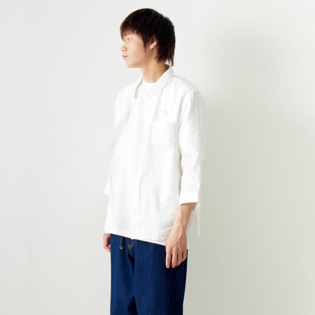 33Degrees [サーティスリーディグリーズ] フレンチリネン 七分袖シャツ [BFQ210] 010 WHITE &&モデル身長：182cm 着用サイズ：L&&
