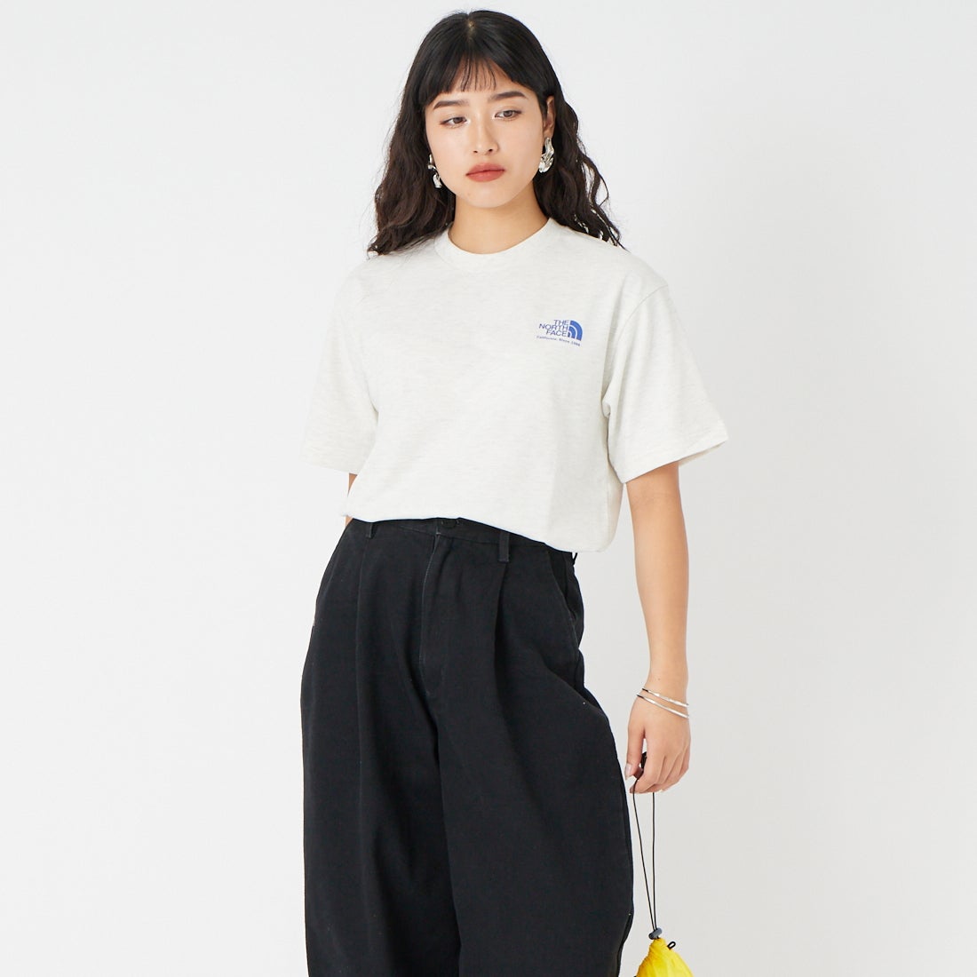 THE NORTH FACE [ザ ノースフェイス] ショートスリーブ ヒストリカルロゴTシャツ [NT32407] WX &&モデル身長：162cm 着用サイズ：S&&